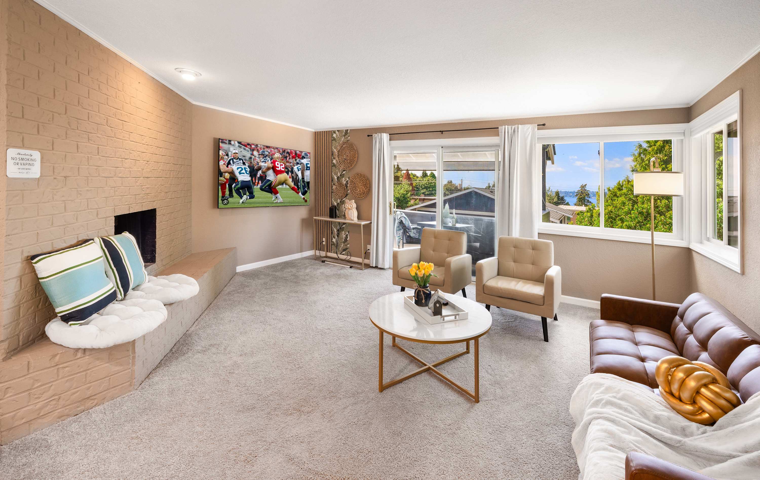 Modern 2BR2BA Kirkland Home, Walk to Beach Park