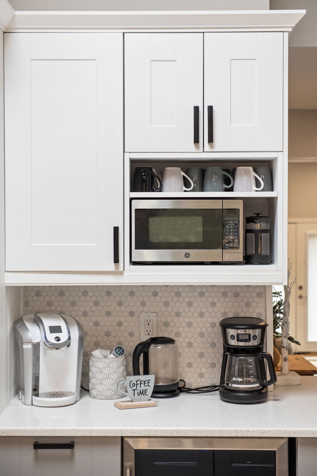 Organized & Functional Kitchen
Open shelving and a thoughtfully designed layout make this kitchen both practical and beautiful. Everything you need is right at your fingertips!