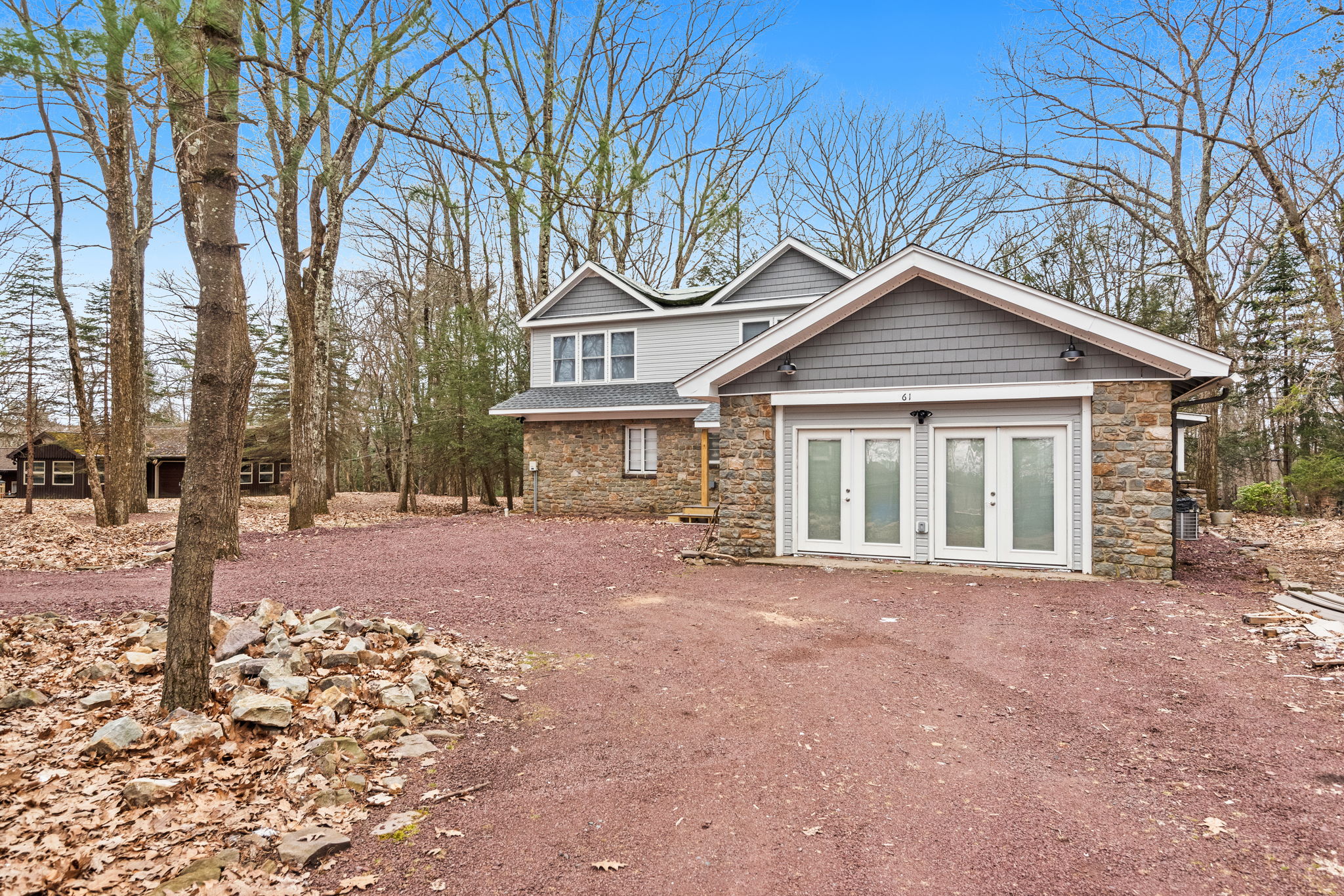 Private & Secluded Forest Retreat
Nestled among the trees, this home offers a peaceful and secluded setting, providing guests with a true escape into nature while still enjoying modern comforts.