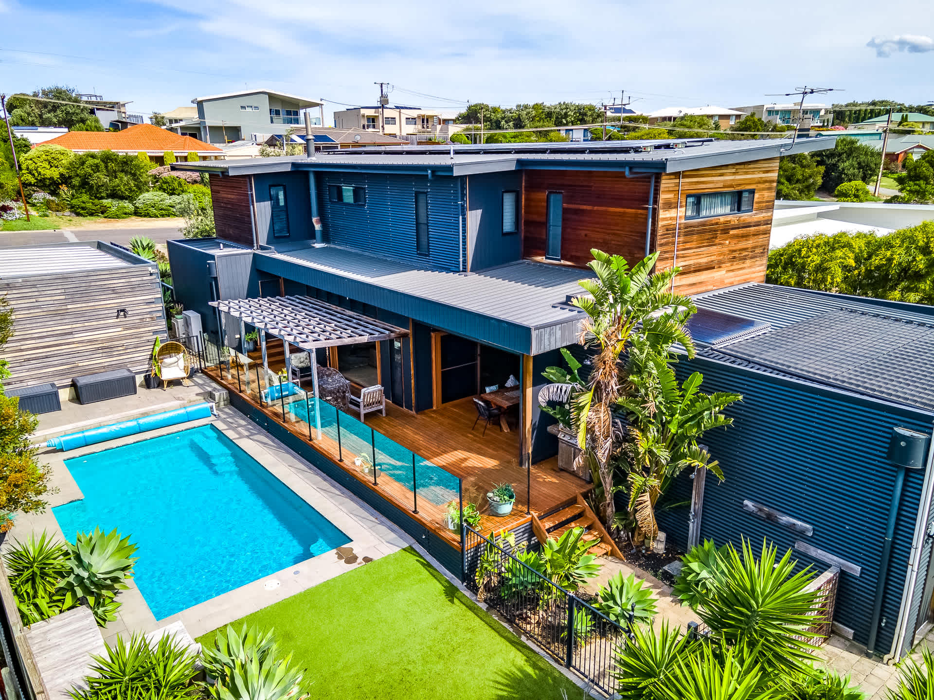 16 Barton Street - DIVE RIGHT IN — Port Elliot, South Australia — vacation rental