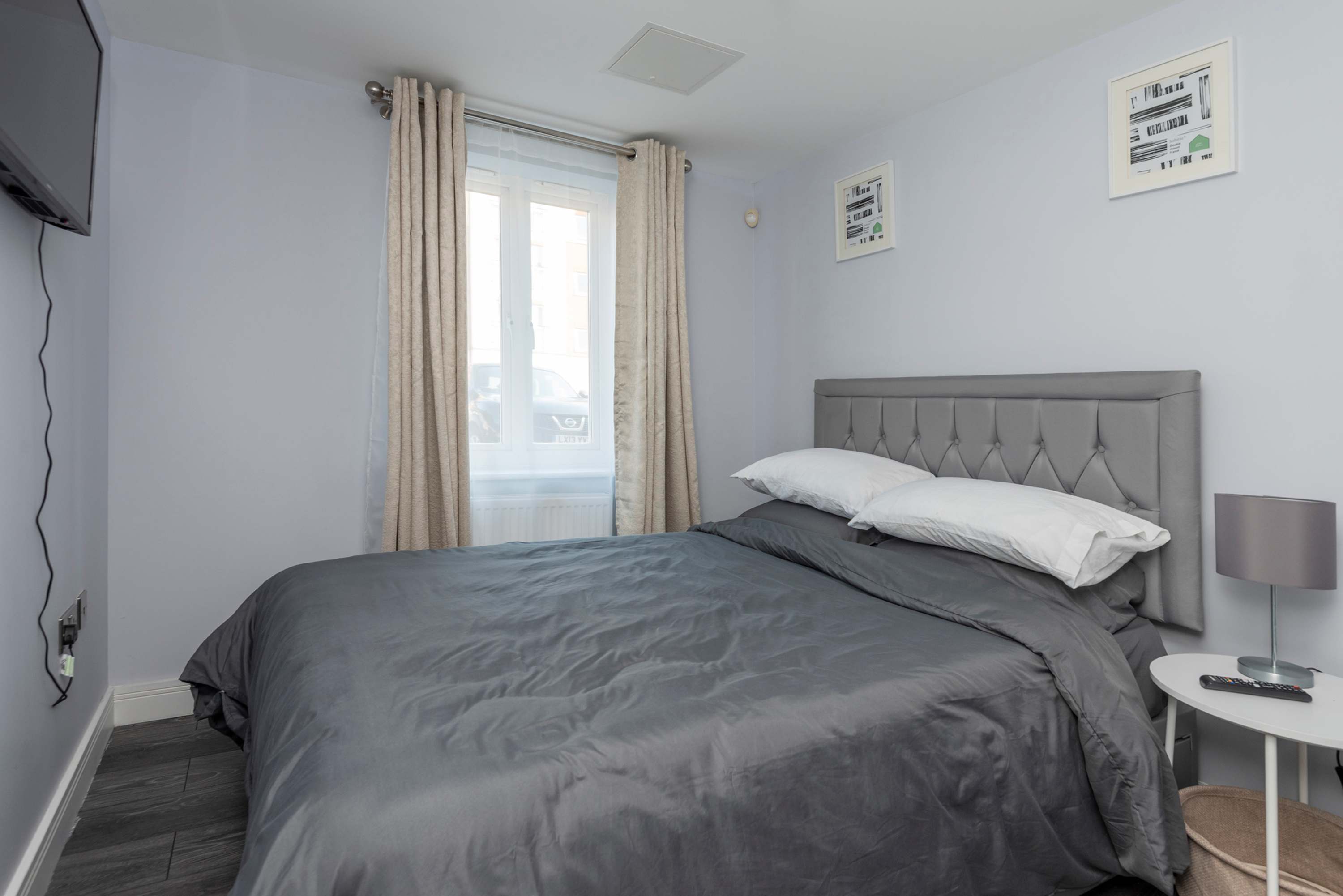 Stylish Elegant New Flat 5 Min from Elizabeth Line in London — photo 2