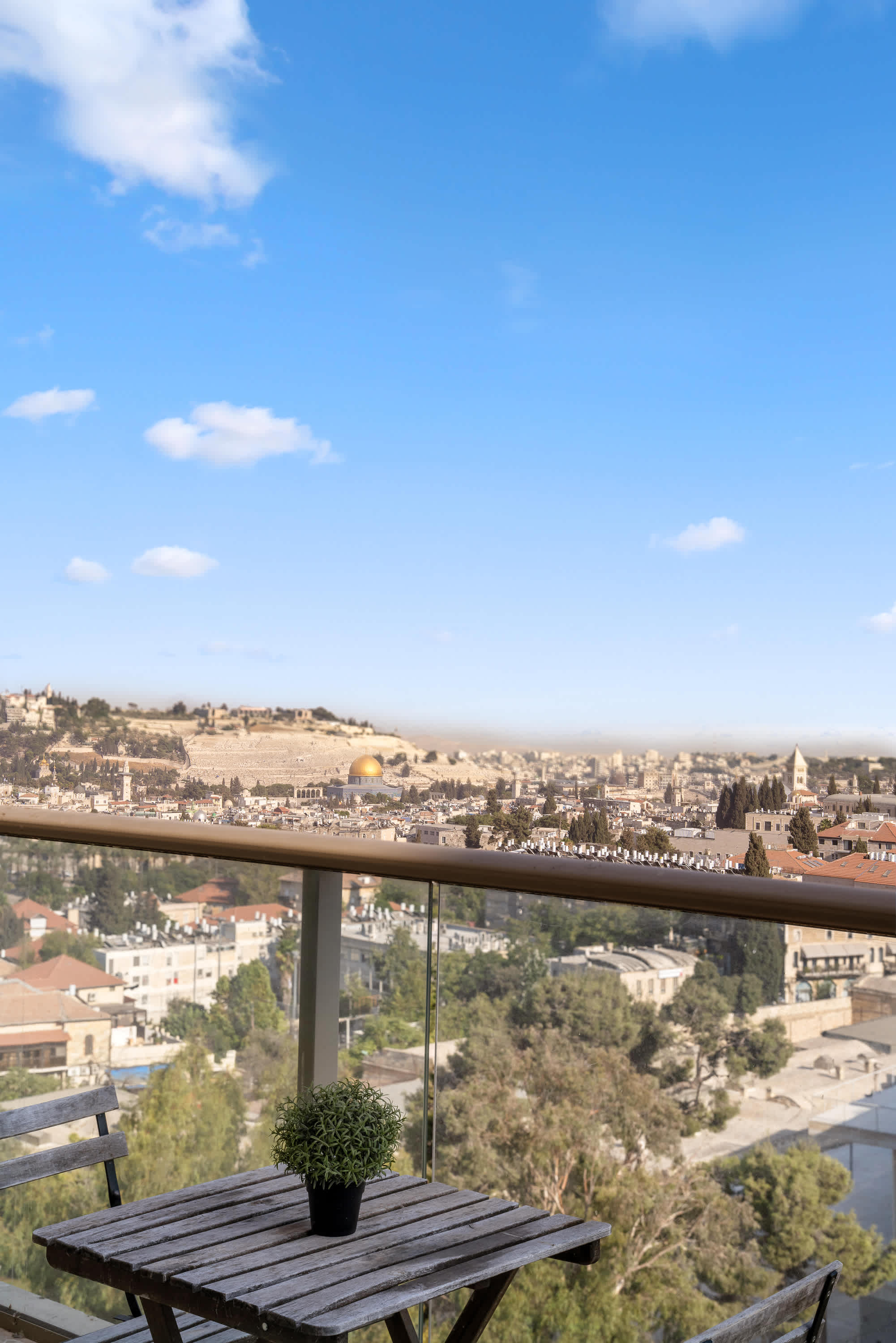 Spacious 2 BDR/2BR with Parking & Temple Mount view in the city center photo 19