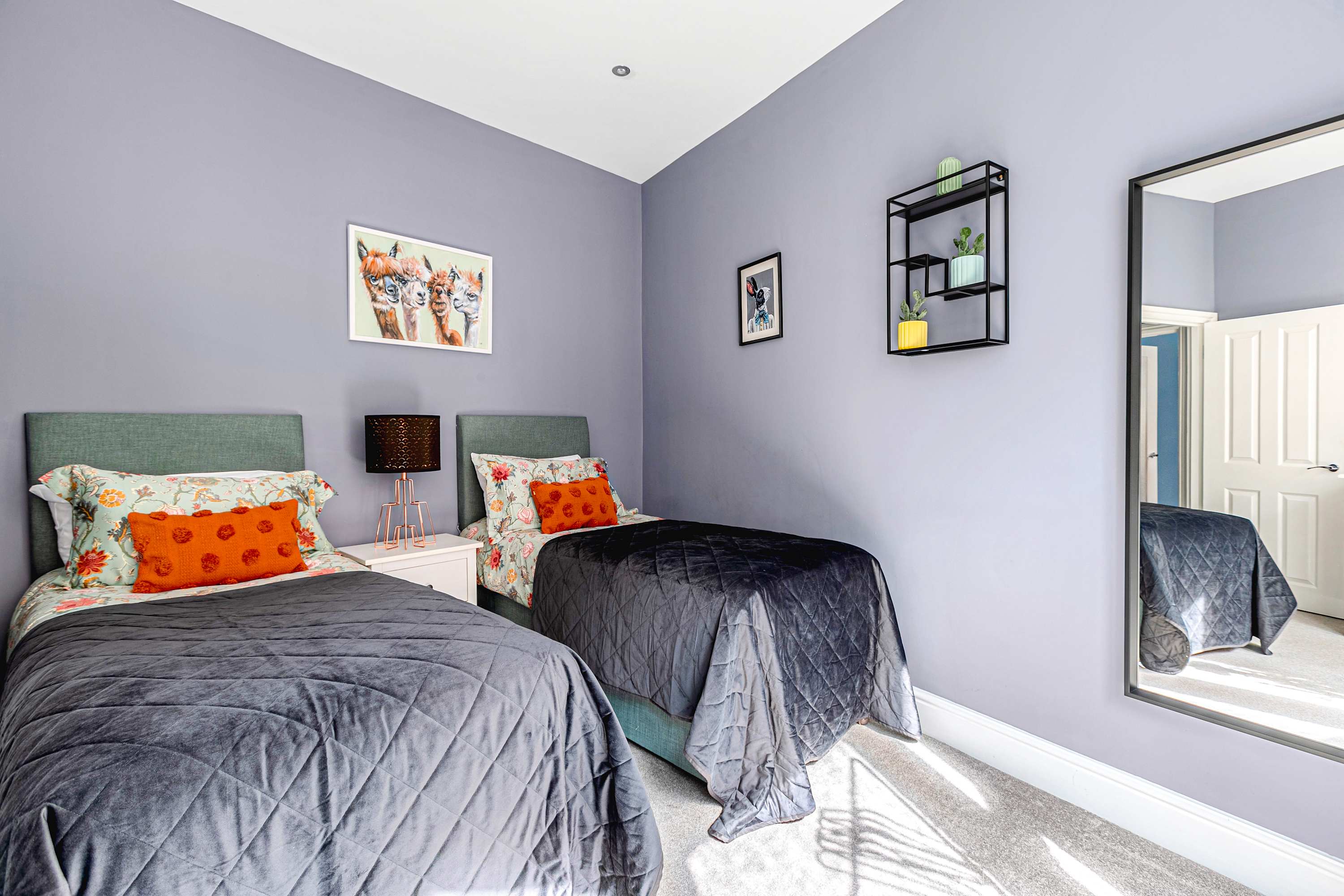 THE LANES RESIDENCE SEA SIDE | PET FRIENDLY in Little East Street 1a BN1 1HP - Property image 4 - VivreStays