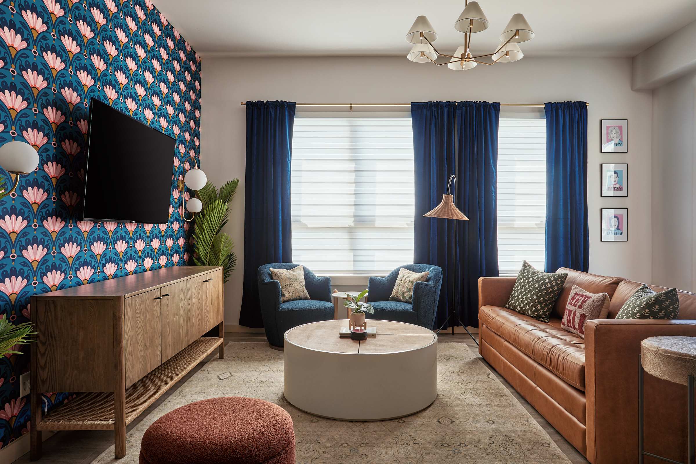 Modern Music Row Condo with King & Queen Bedrooms + Private Balcony, Pool & Fitness Center, Walk to RCA Studio B & Local Dining, Under 2 miles to Broadway, Garage Parking, Elevator Access, 24 Hr Hospitality — Nashville, TN — vacation rental