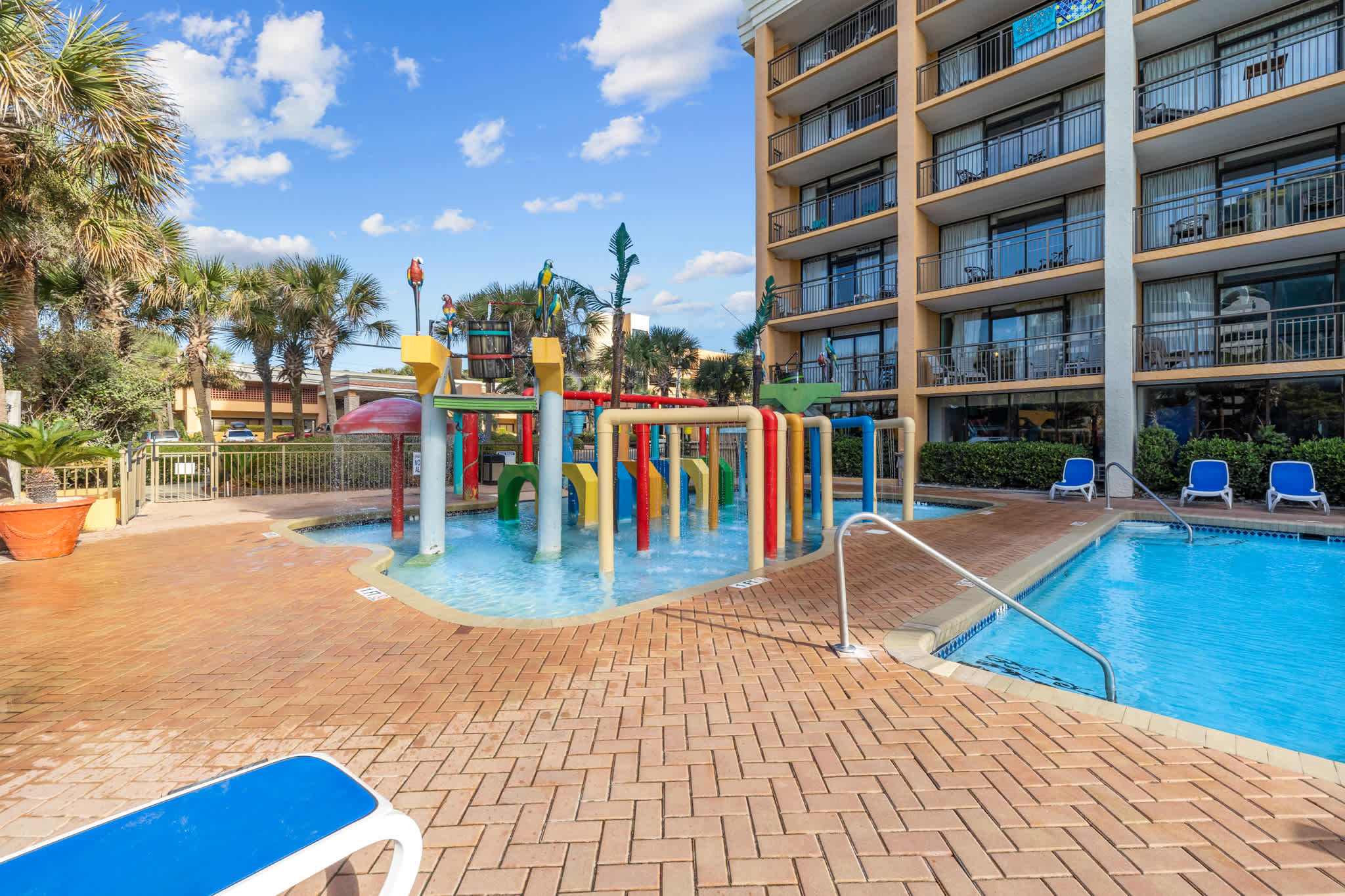 Lovely Oceanfront Condo Pool C84 | Photo 17