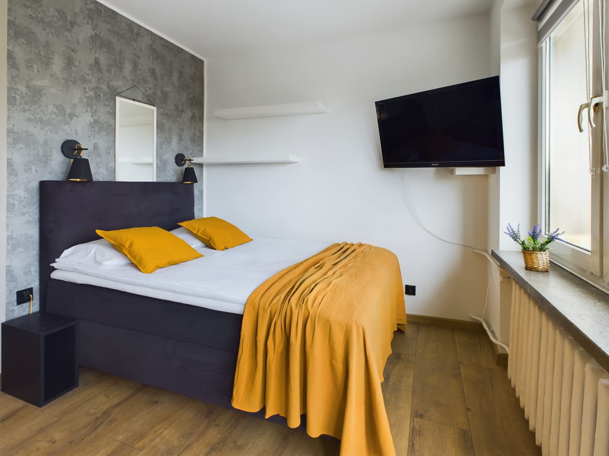 Krucza 23/31 | Bright Studio | Downtown | Balcony — Warszawa, Województwo mazowieckie — vacation rental