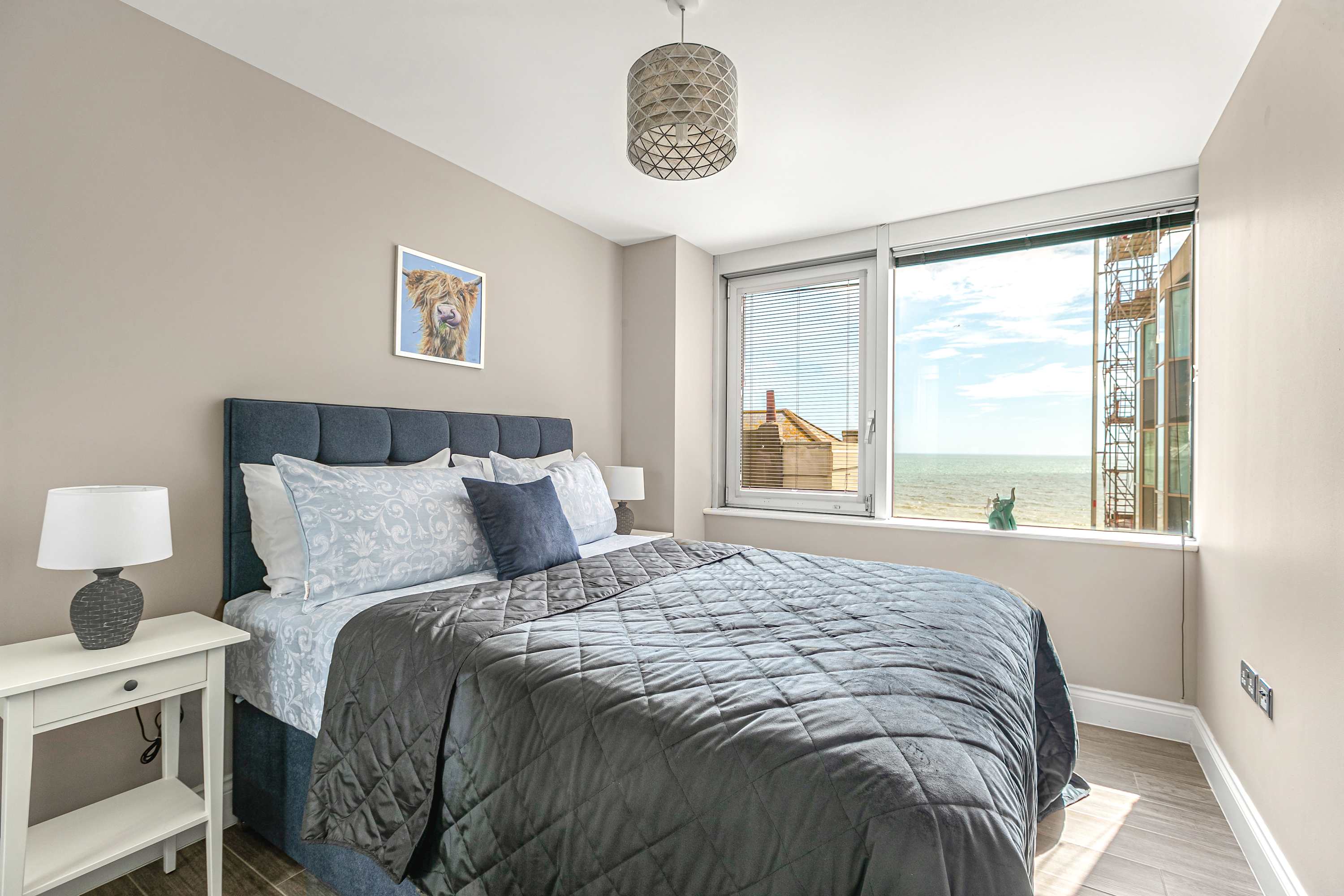 View Central Brighton Lanes Apt | Beach, Pier, Sleeps 7 in Bartholomew Road BN1 1JS Central Brighton Lanes Apt | Beach, Pier, Sleeps 7 in Bartholomew Road BN1 1JS - Property image 5 - VivreStays