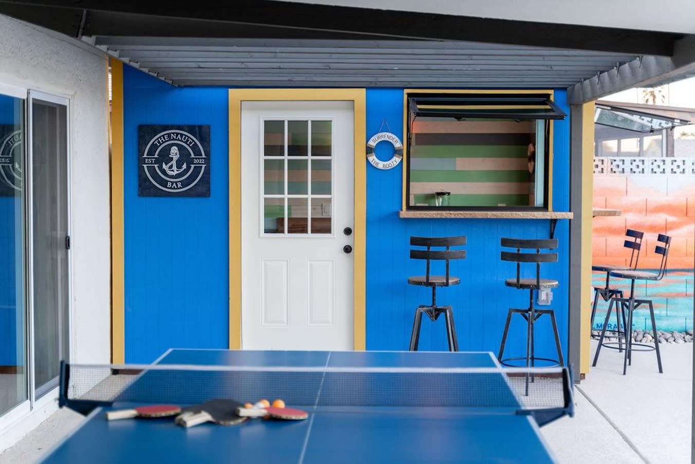 Coastal Retreat: Festive Deck w/ Pool & Beach Bar 2