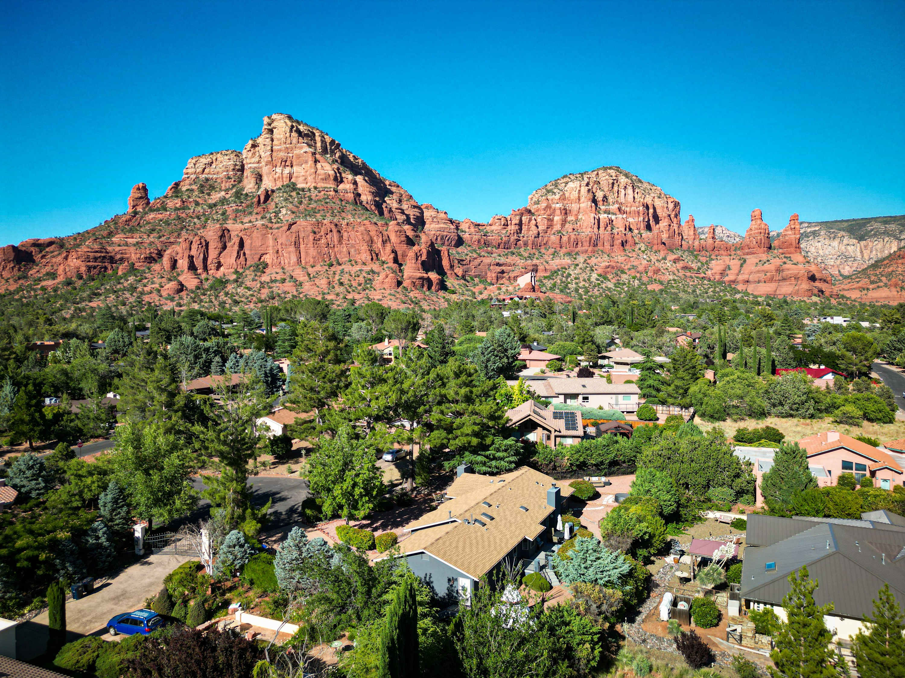 Crimson Canyon: Majestic Nature, Southwest Charm