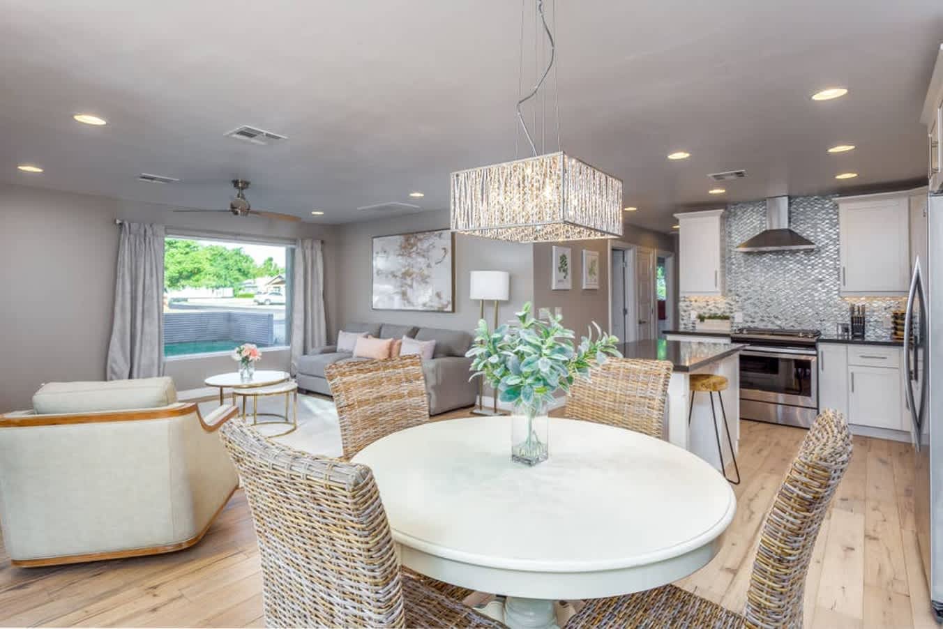 Modern Living, A Fav! Firepit, BBQ, Min to Airport 6