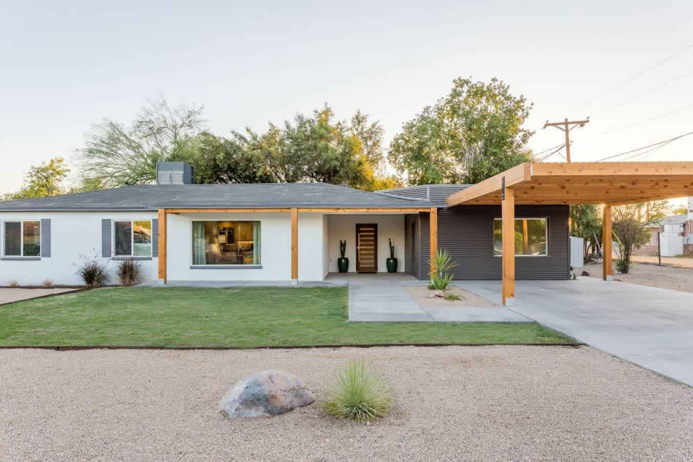 Modern Living, A Fav! Firepit, BBQ, Min to Airport 4