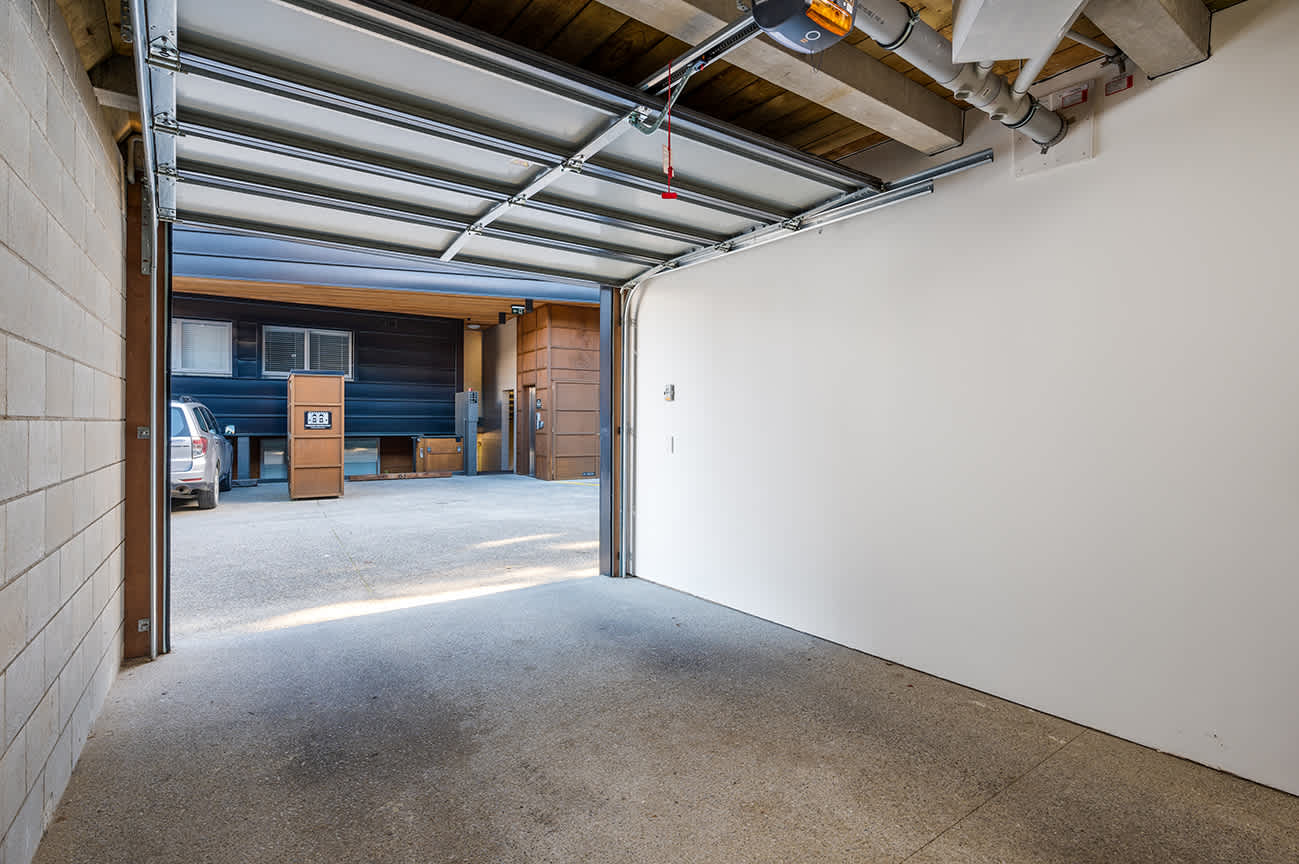 Secure Lock-Up Garage for Your Peace of Mind
This spacious lock-up garage provides secure storage for your vehicle and outdoor gear, ensuring peace of mind during your stay in Queenstown. With easy access and ample space.