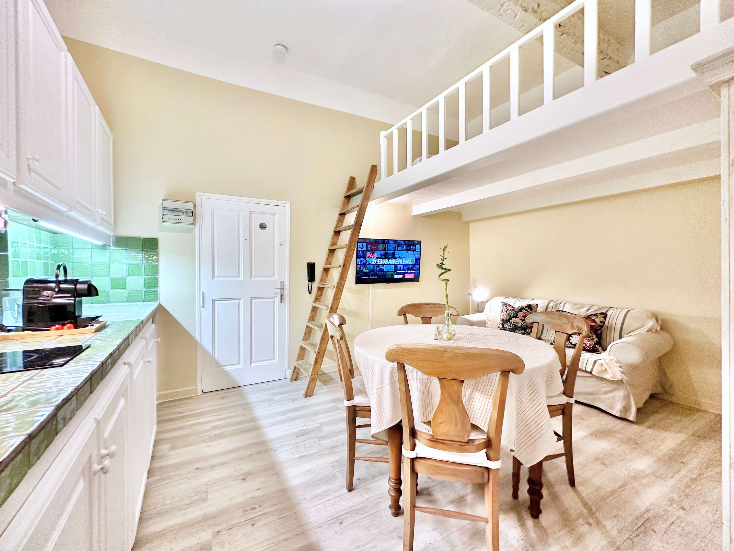 Ersextius, MJD, Aix-en-Provence