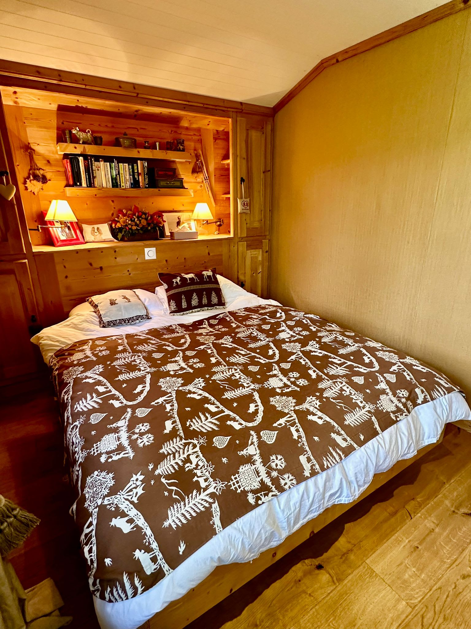 GST058 Marina Wispil