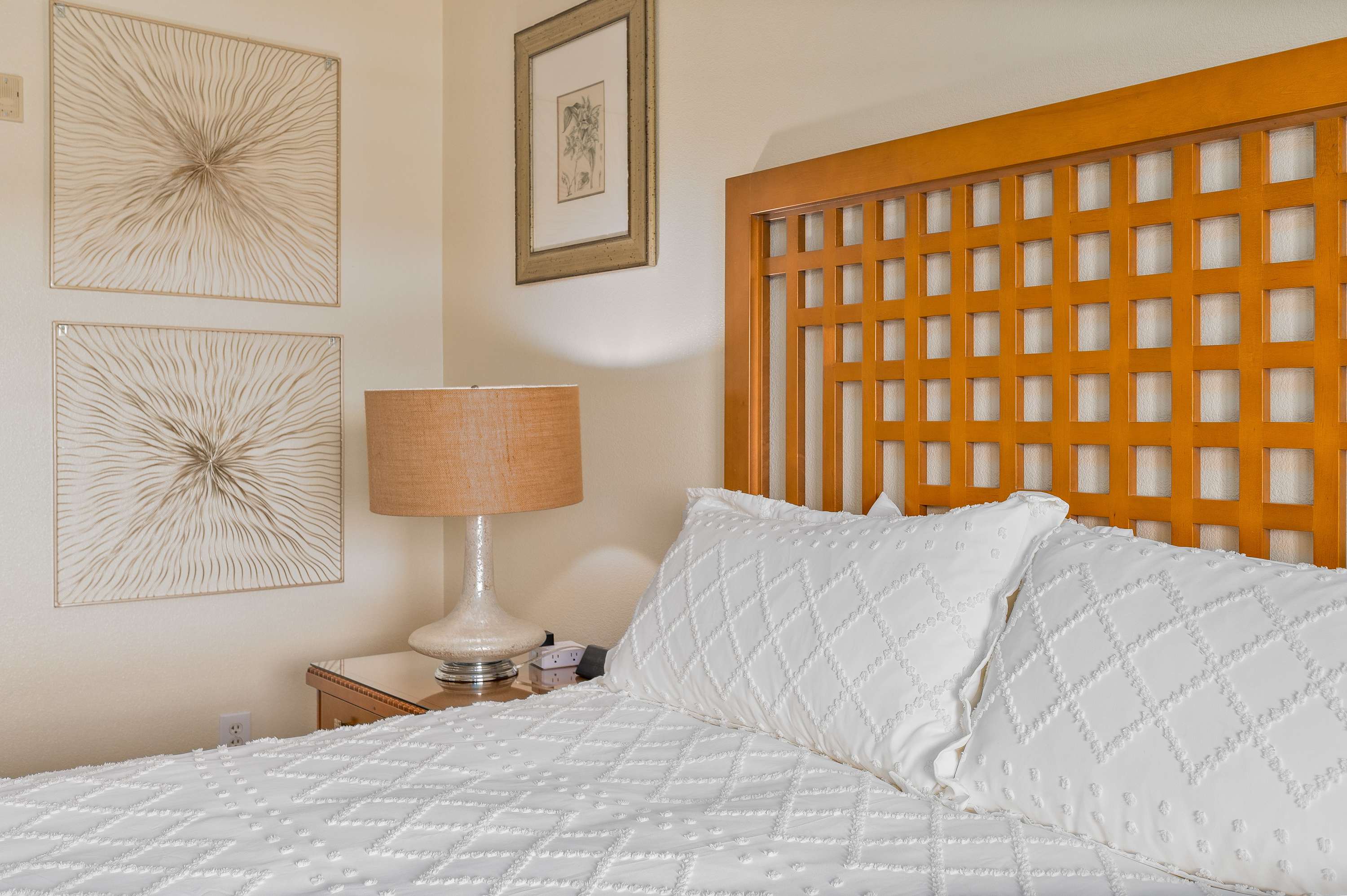 Condo w/ balcony & 12th hole golf view