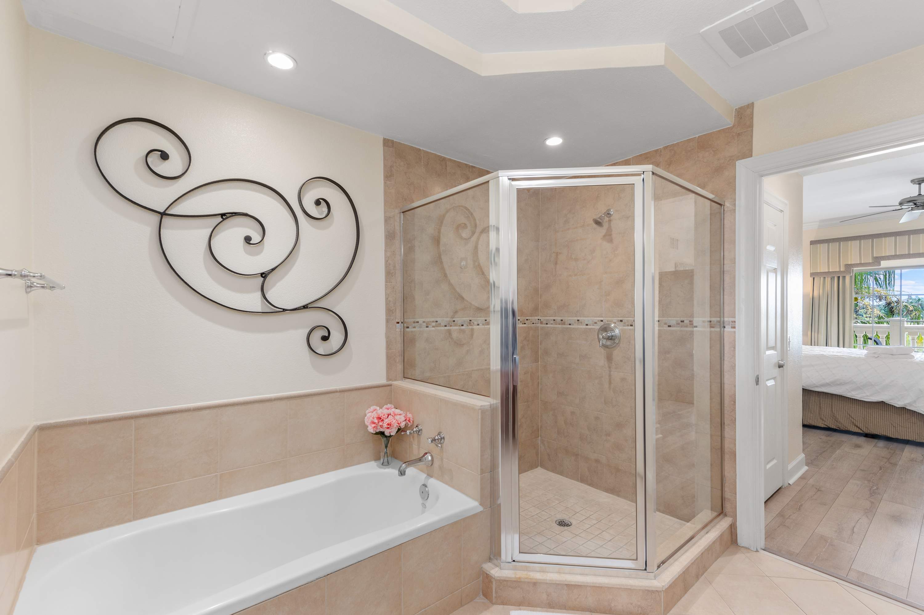 Condo w/ balcony & 12th hole golf view