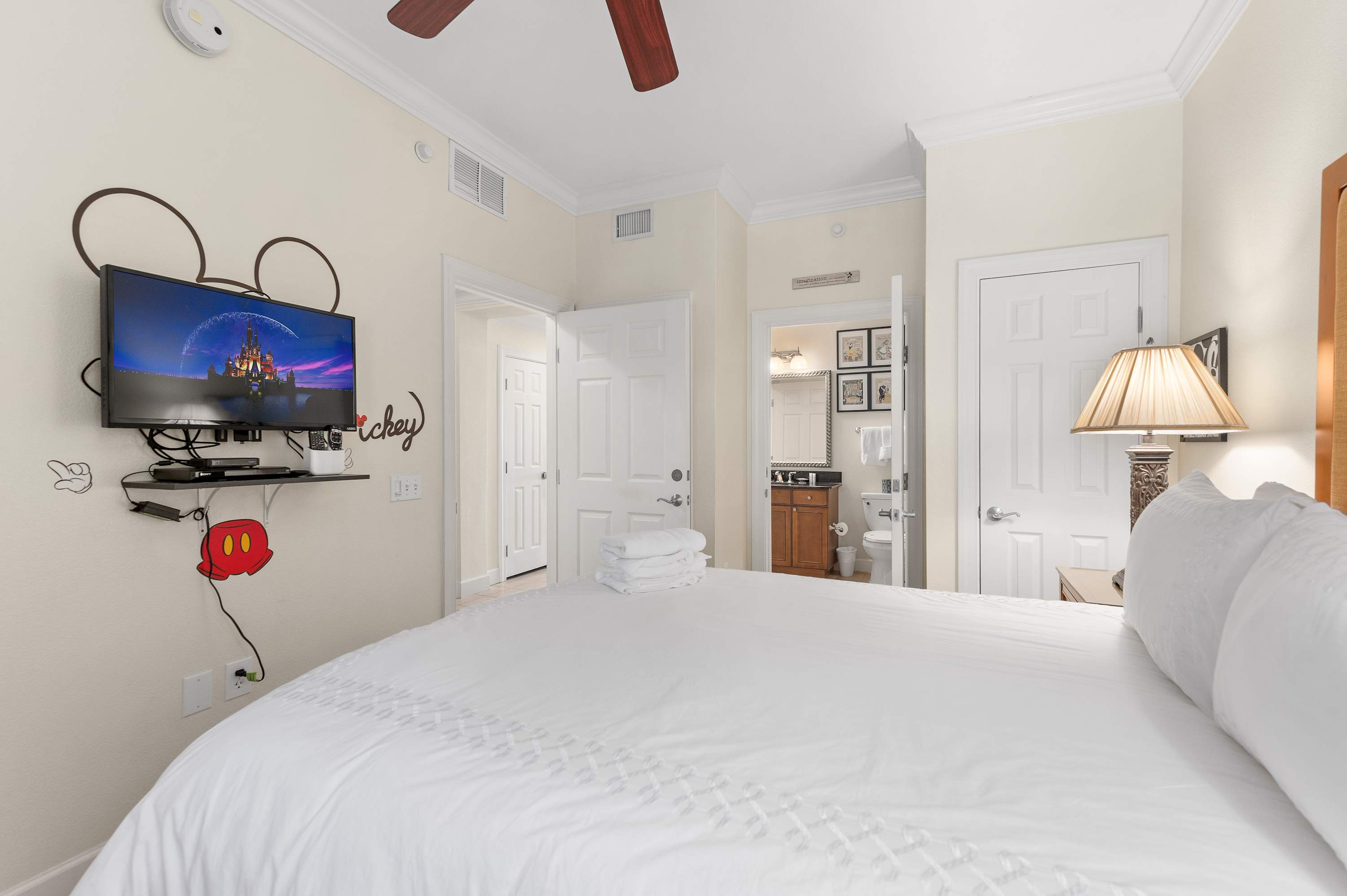 Condo w/ balcony & 12th hole golf view