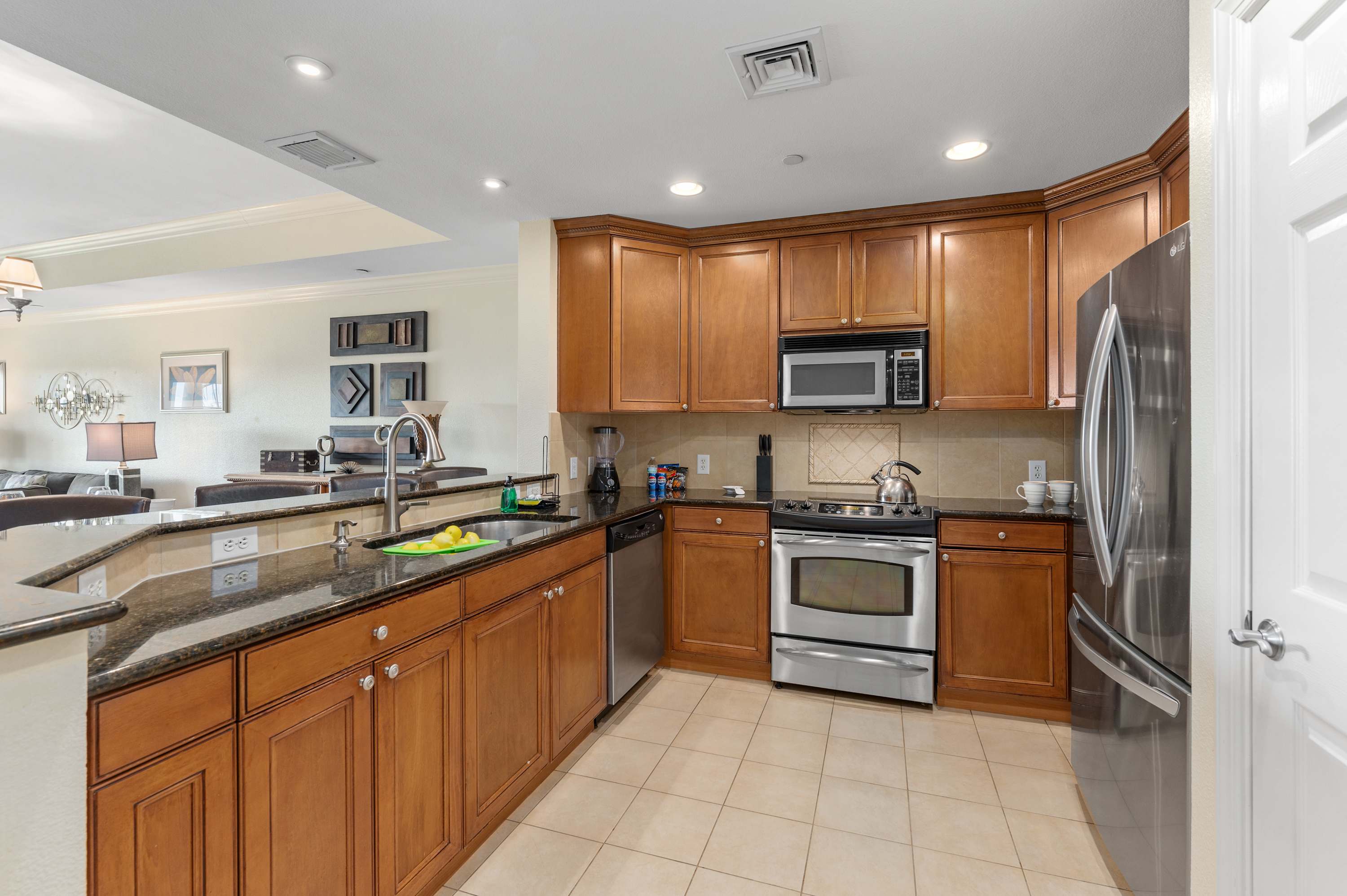 Condo w/ balcony & 12th hole golf view