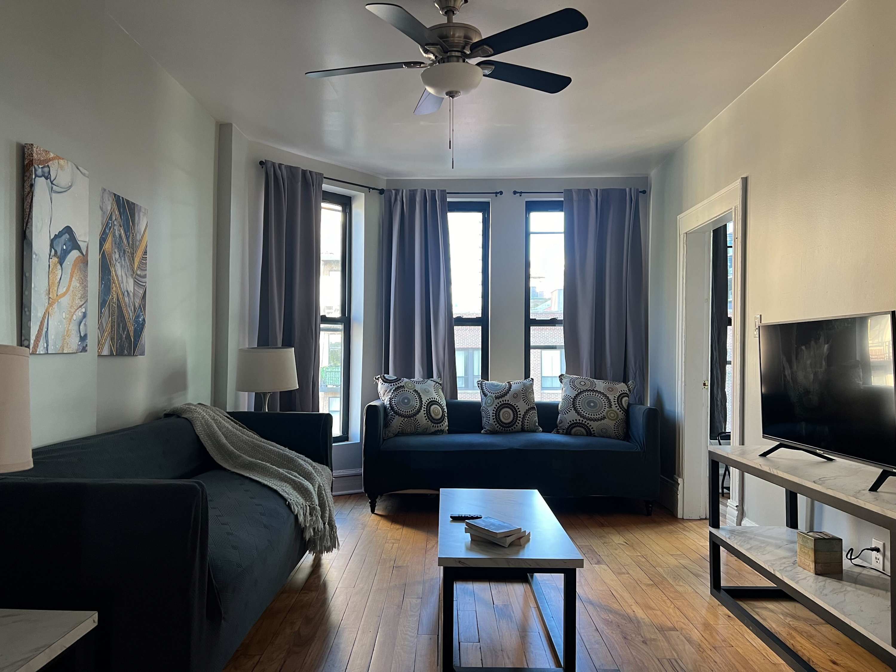 South Loop 3 Bedroom Apt — Chicago, IL — vacation rental