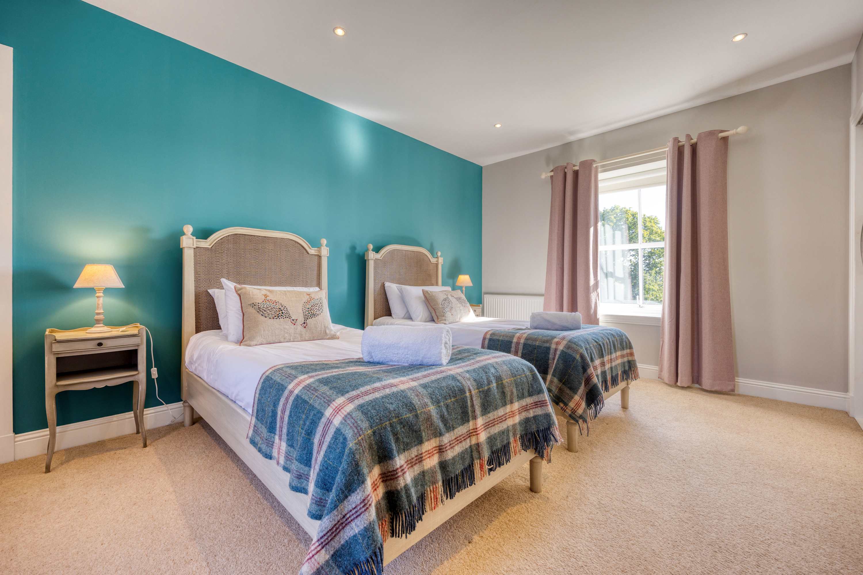 Farmhouse Retreat with Large Hot Tub in Drumcross Farmhouse, Drumcross Road PA7 5NU - Property image 29 - VivreStays