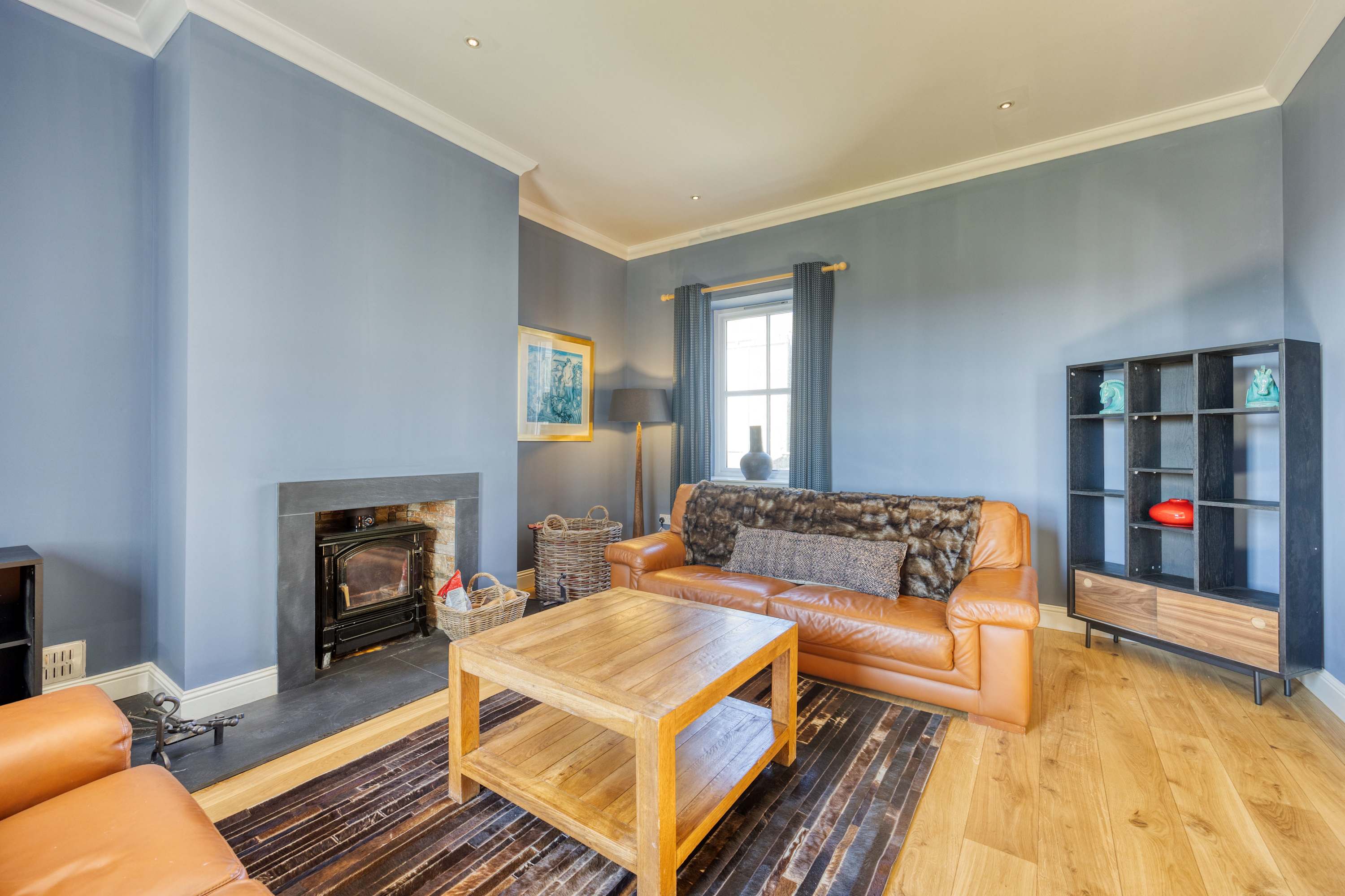Farmhouse Retreat with Large Hot Tub in Drumcross Farmhouse, Drumcross Road PA7 5NU - Property image 25 - VivreStays