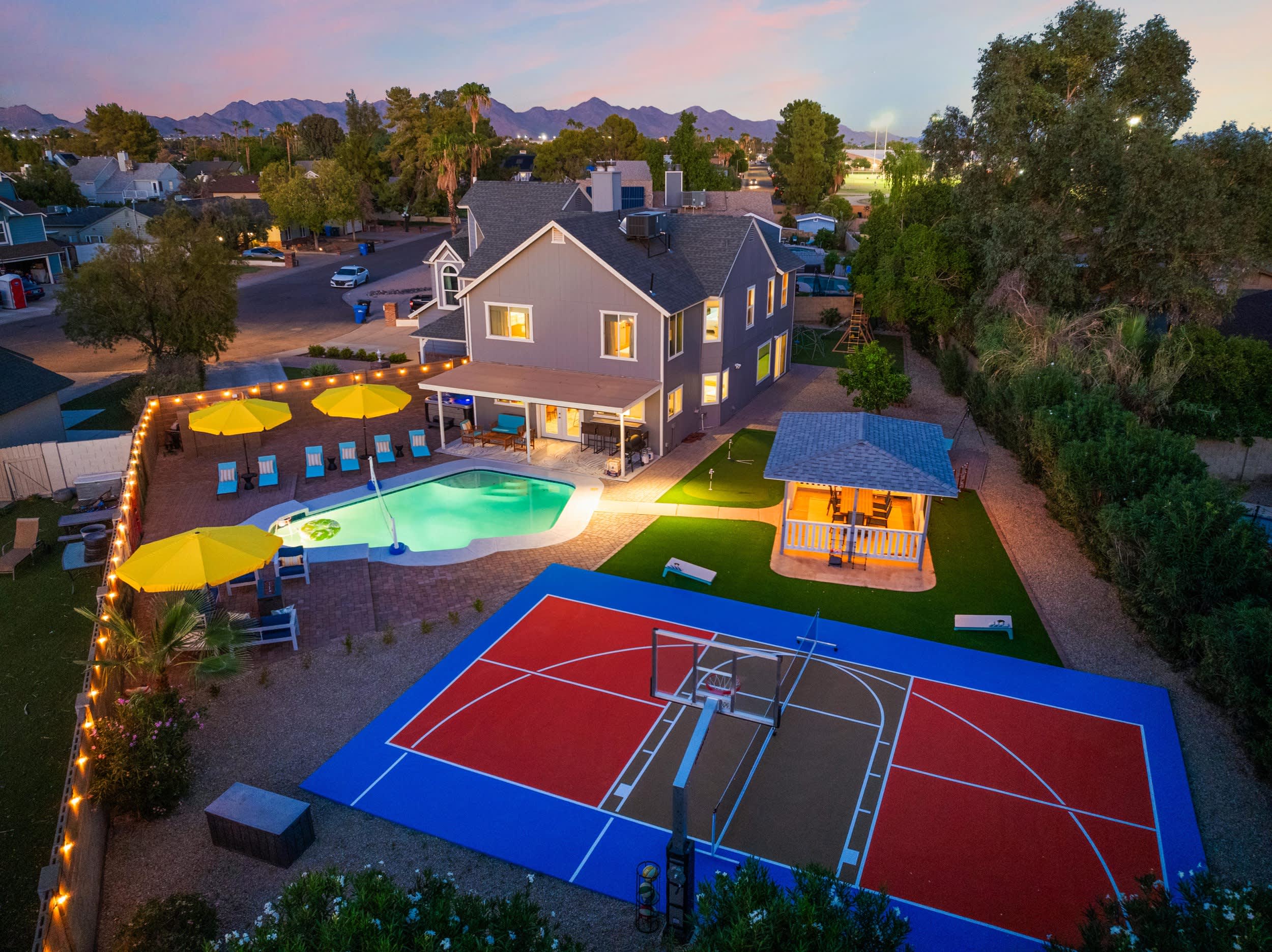 Outdoor Oasis: Pool, Sport Court, Arcade, Put Put!