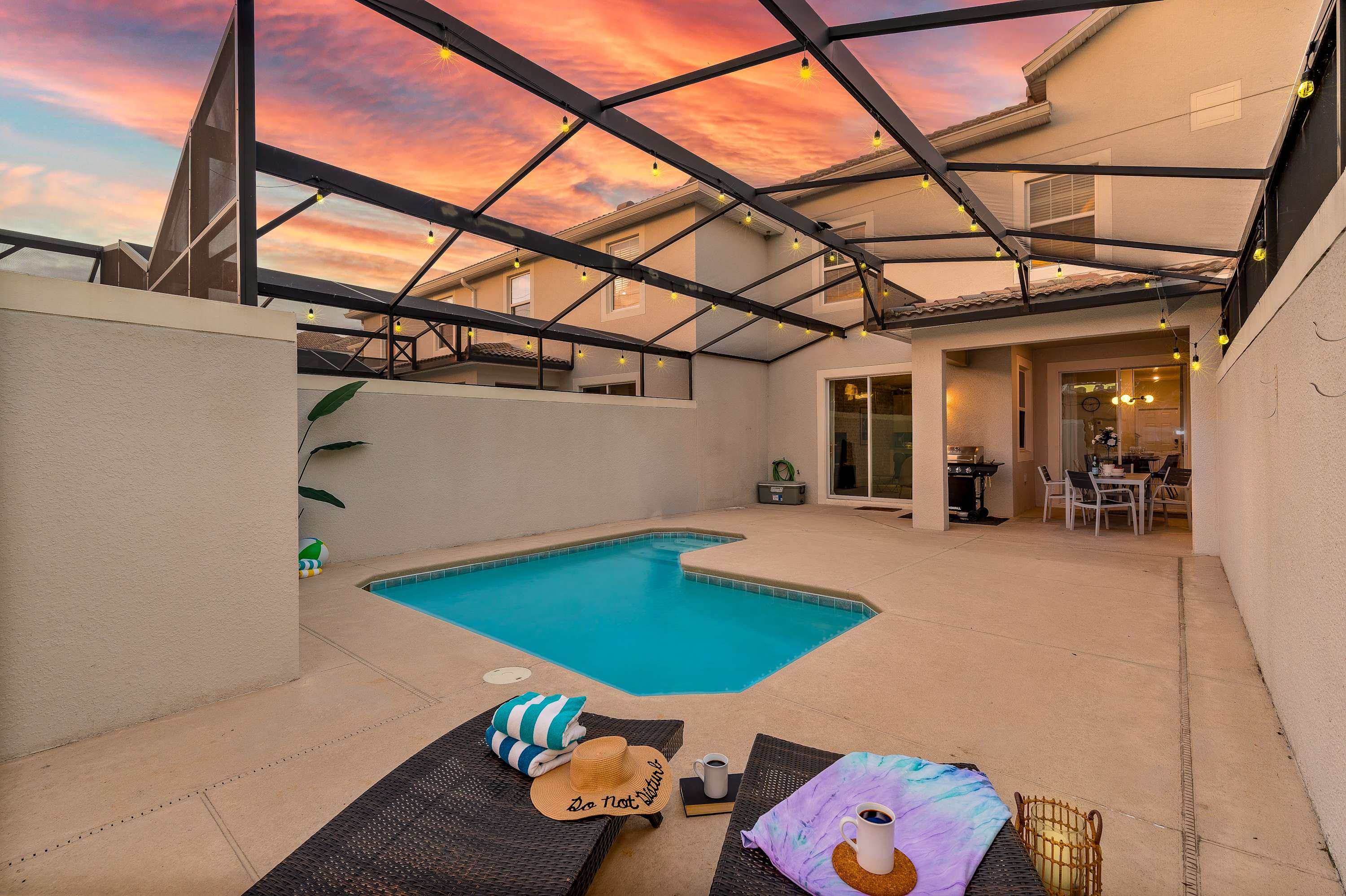 Townhome near Disney w/ private pool