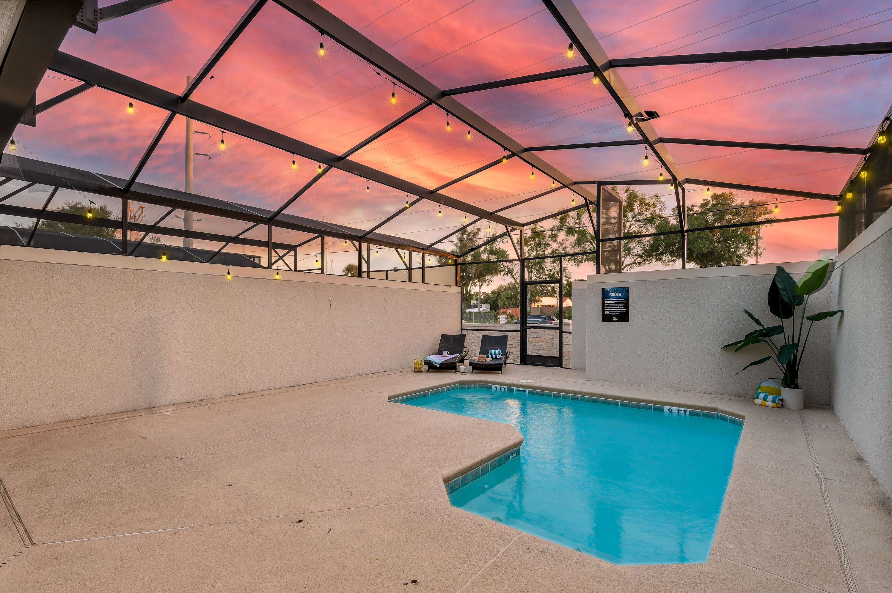 Townhome near Disney w/ private pool