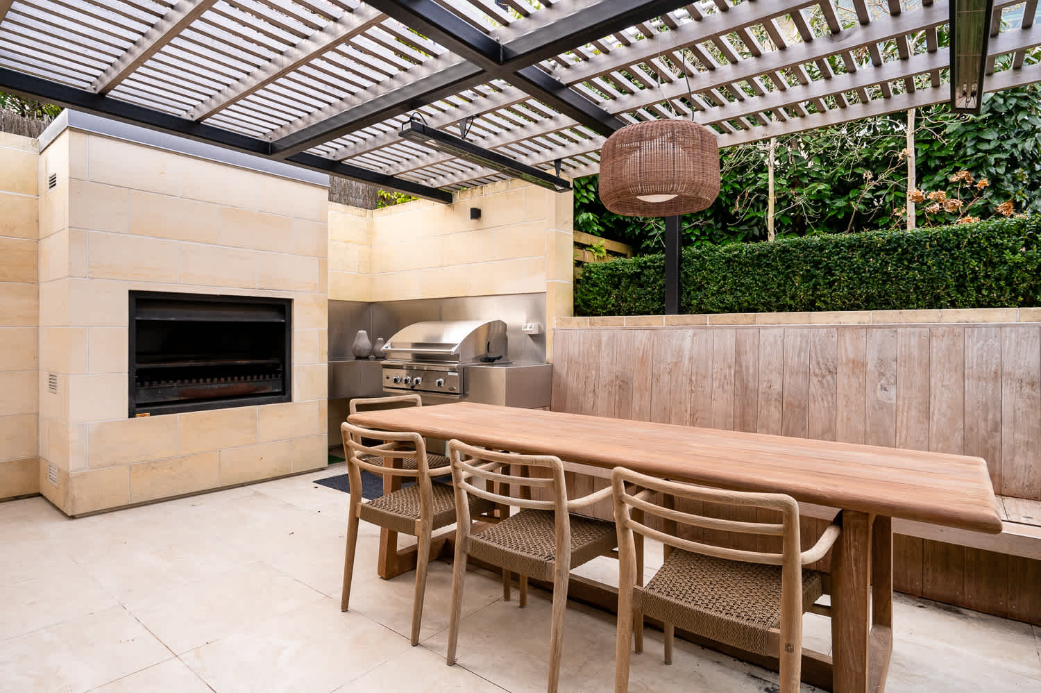 Well-Appointed BBQ Area for Outdoor Dining
Enjoy the convenience of this well-designed BBQ area, complete with a premium grill and ample prep space. Ideal for preparing outdoor meals, it’s the perfect setting for gathering and entertaining.