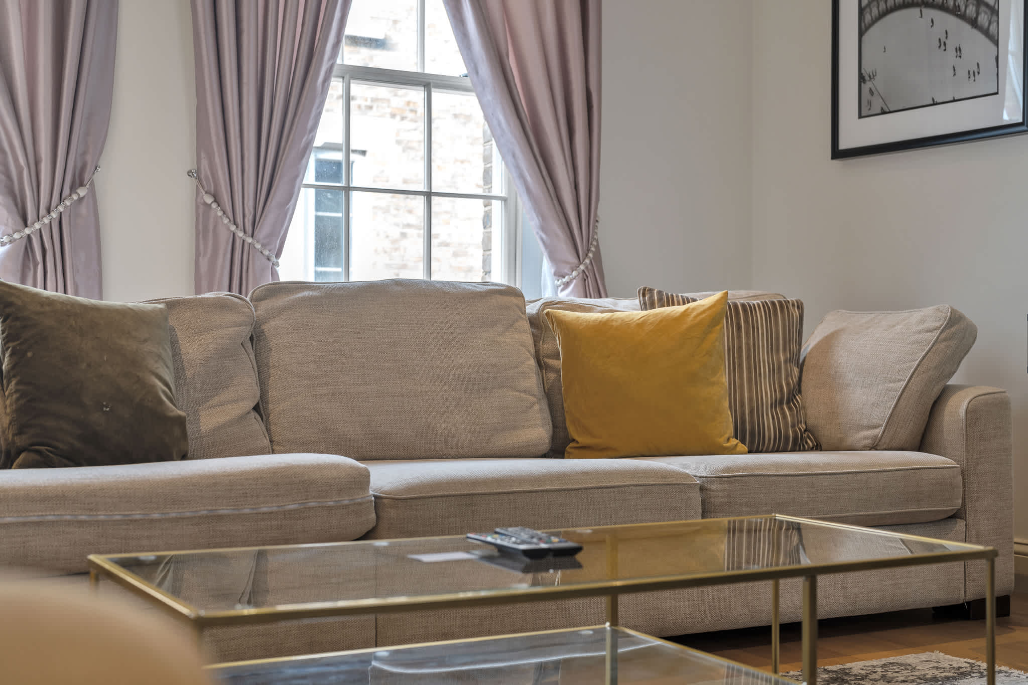 Luxury Four-Bedroom House in Mayfair in Shepherd Street W1J - Property image 11 - VivreStays