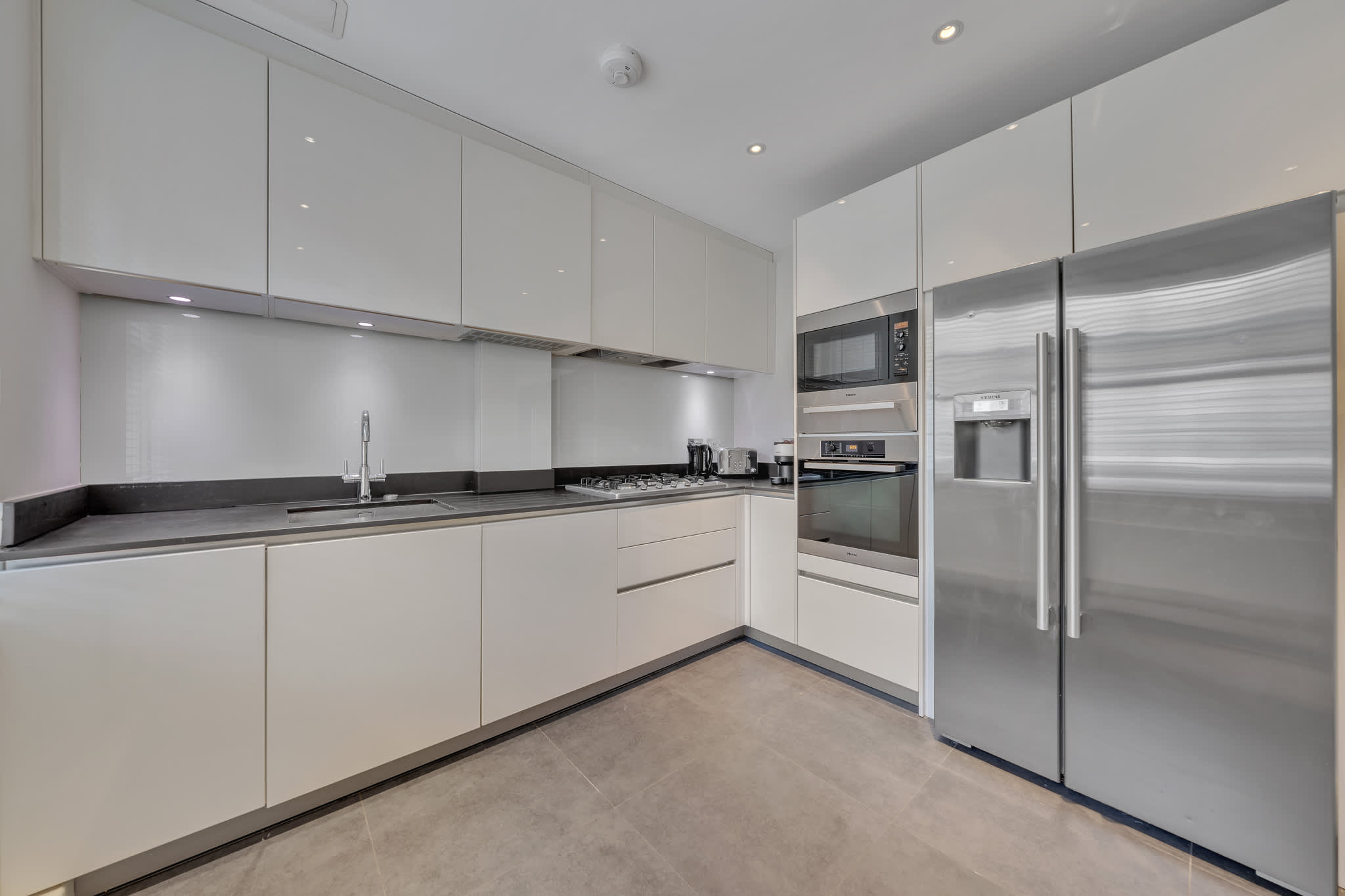 Luxury Four-Bedroom House in Mayfair in Shepherd Street W1J - Property image 24 - VivreStays