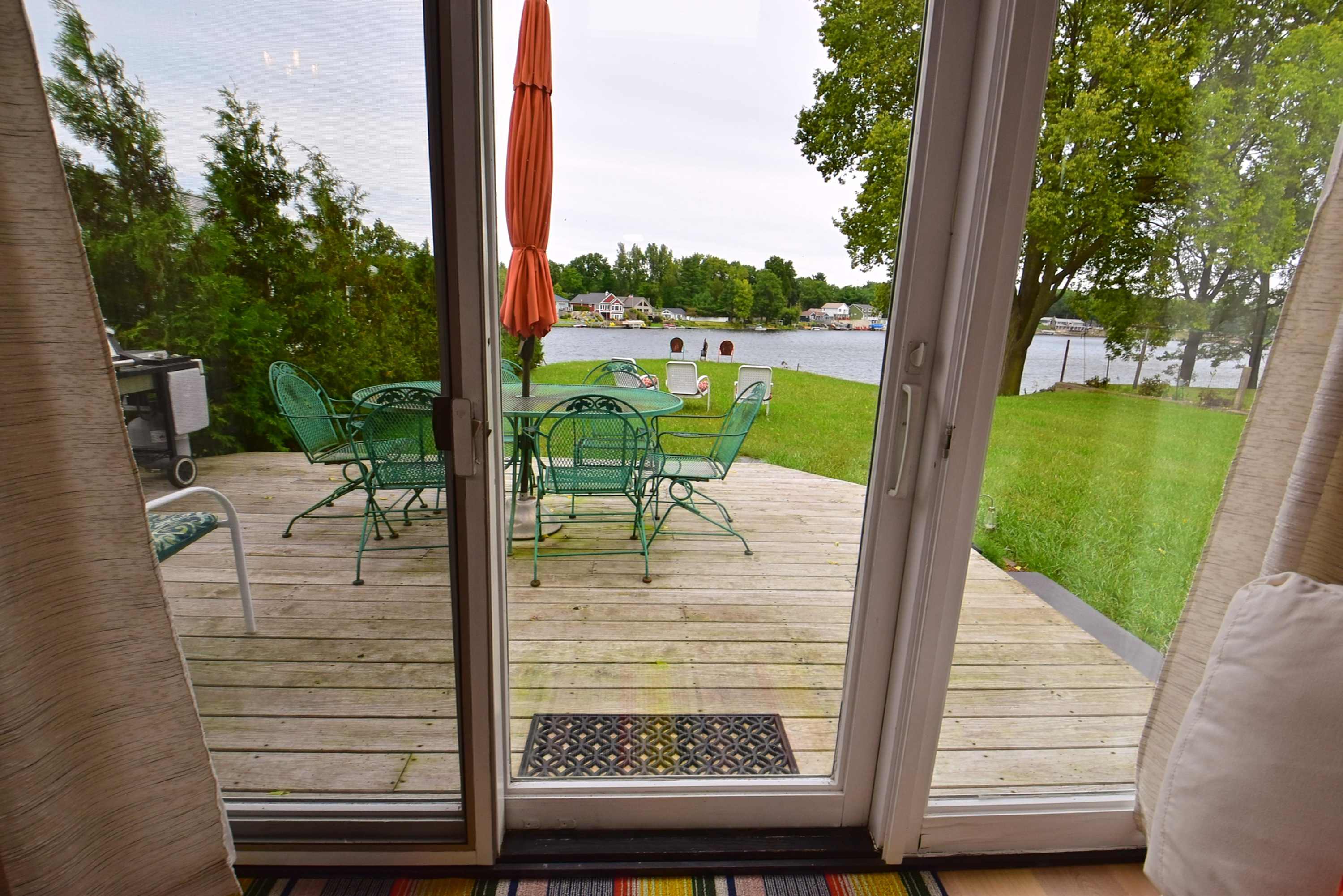 The Chicken Coop, a Modern Riverfront Oasis (908) 6