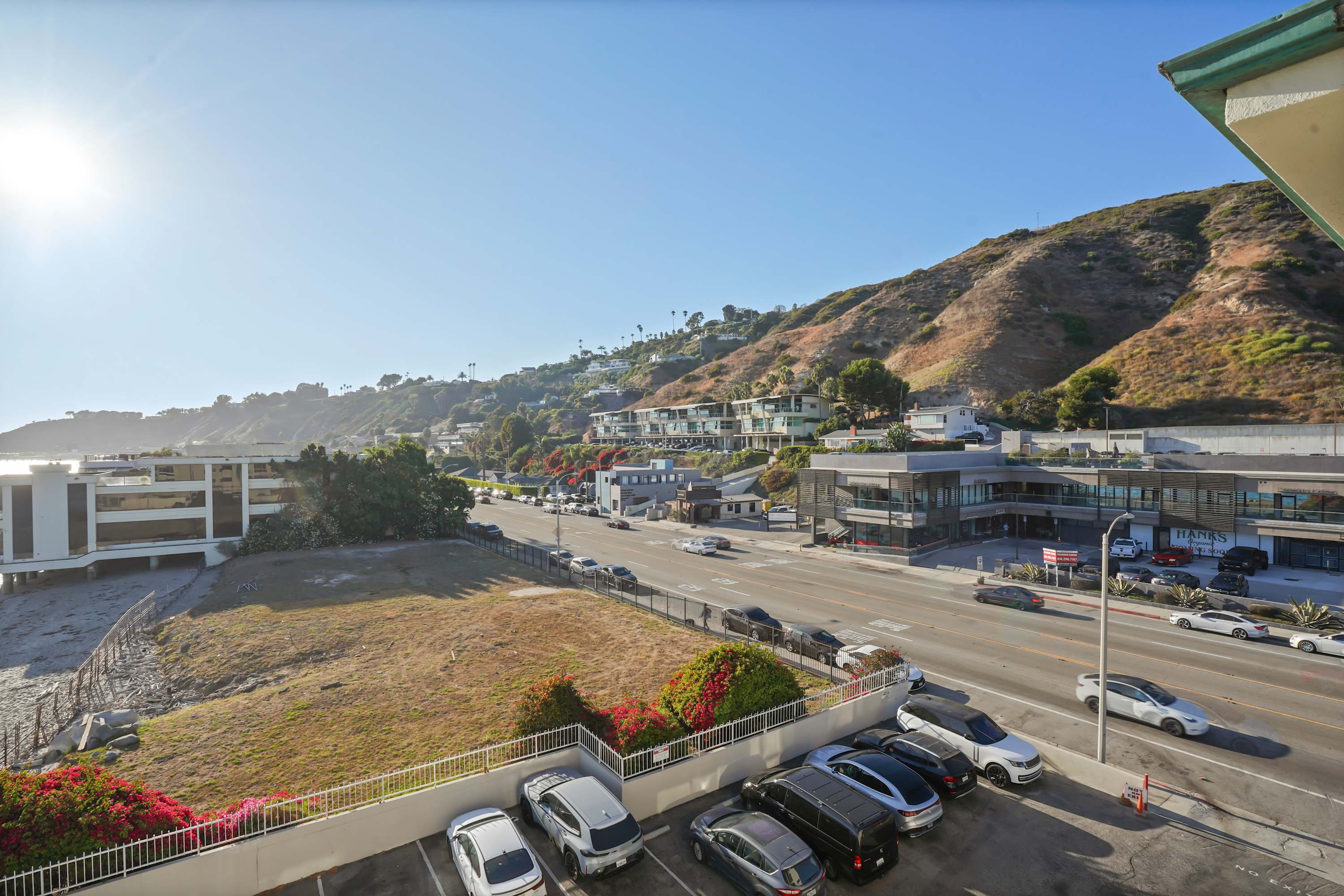 Nestled in the heart of Malibu, with easy access to local shops, dining, and scenic hillsides.