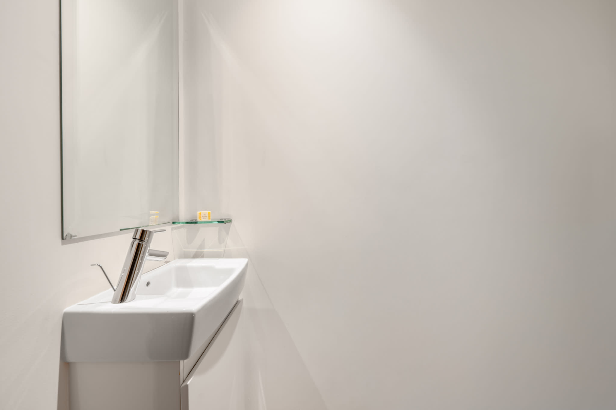 Tranquille Mayfair House in Shepherd Street W1J - Property image 20 - VivreStays