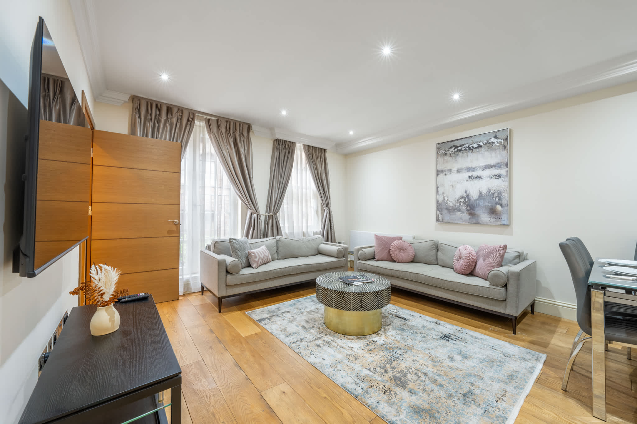 Tranquille Mayfair House in Shepherd Street W1J - Property image 10 - VivreStays