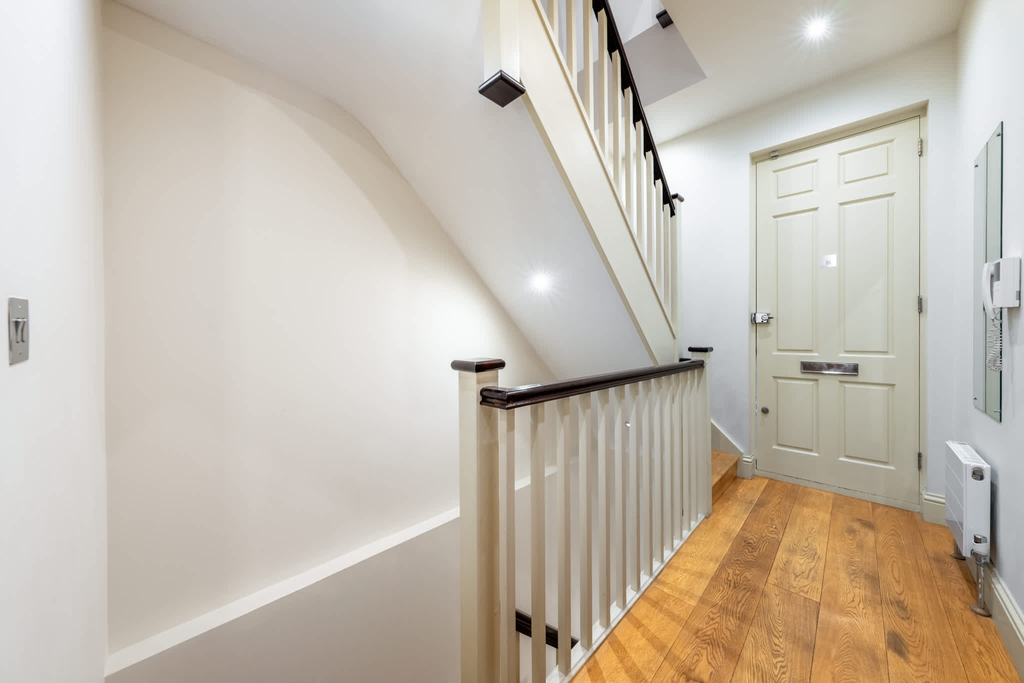 Tranquille Mayfair House in Shepherd Street W1J - Property image 14 - VivreStays