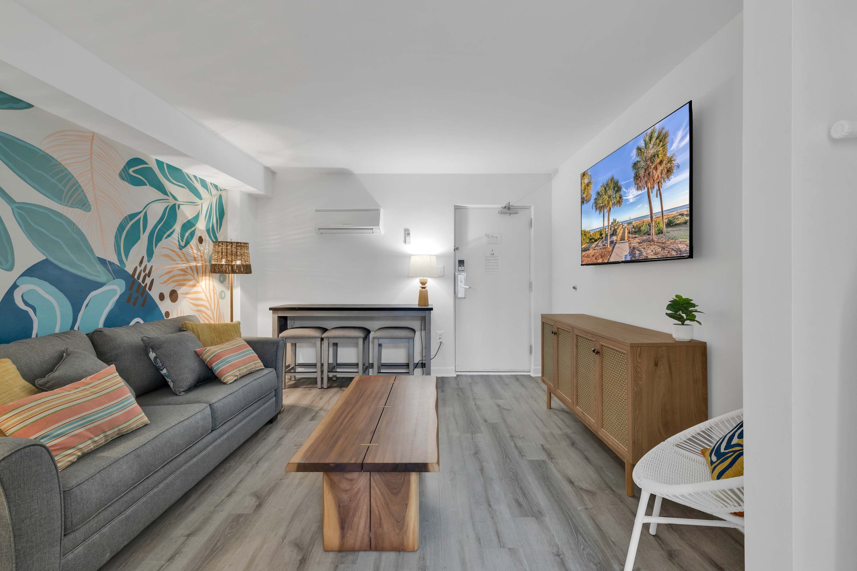 Oceanfront Family Friendly Condo with Pools | Photo 13