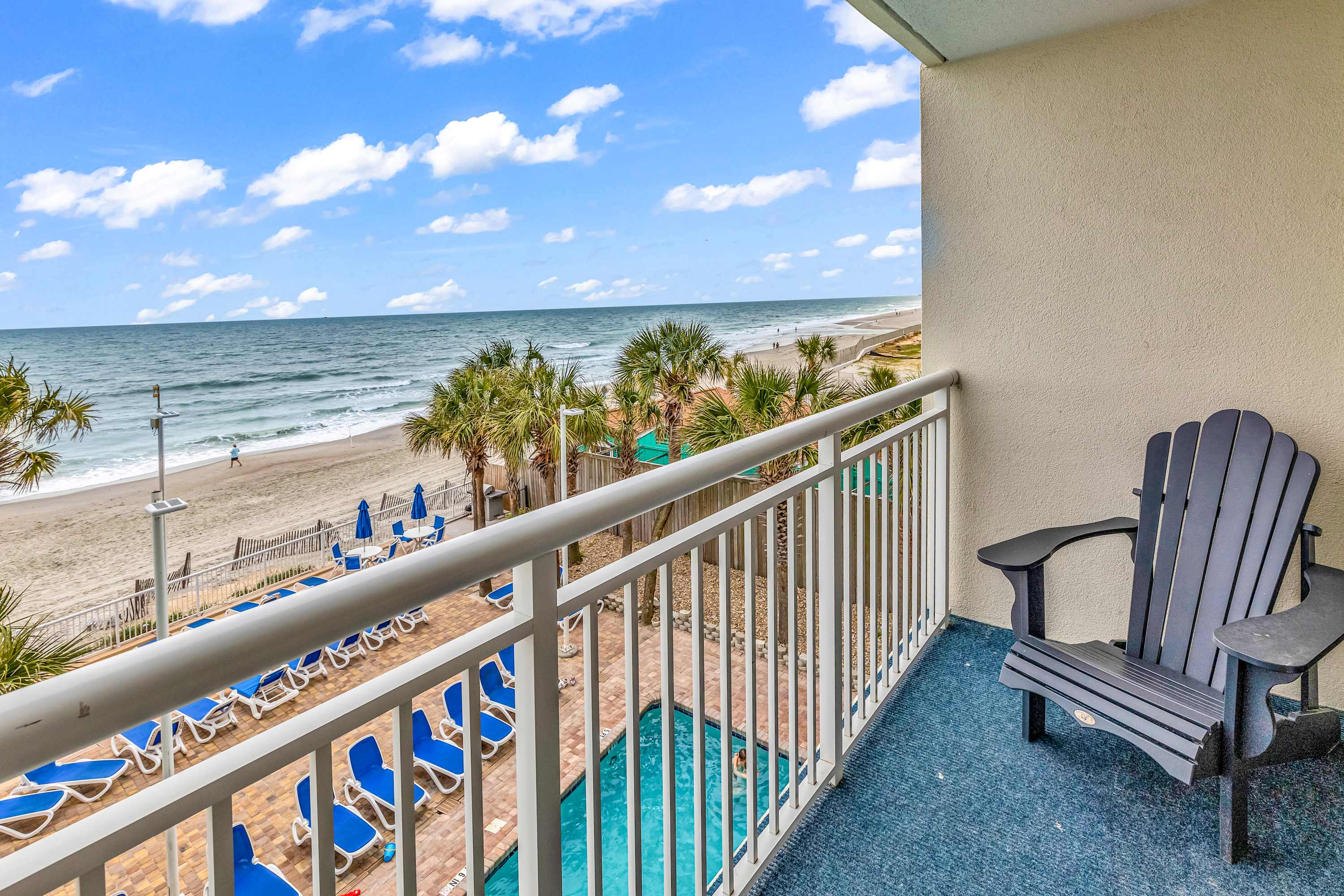 Oceanfront Family Friendly Condo with Pools | Photo 7