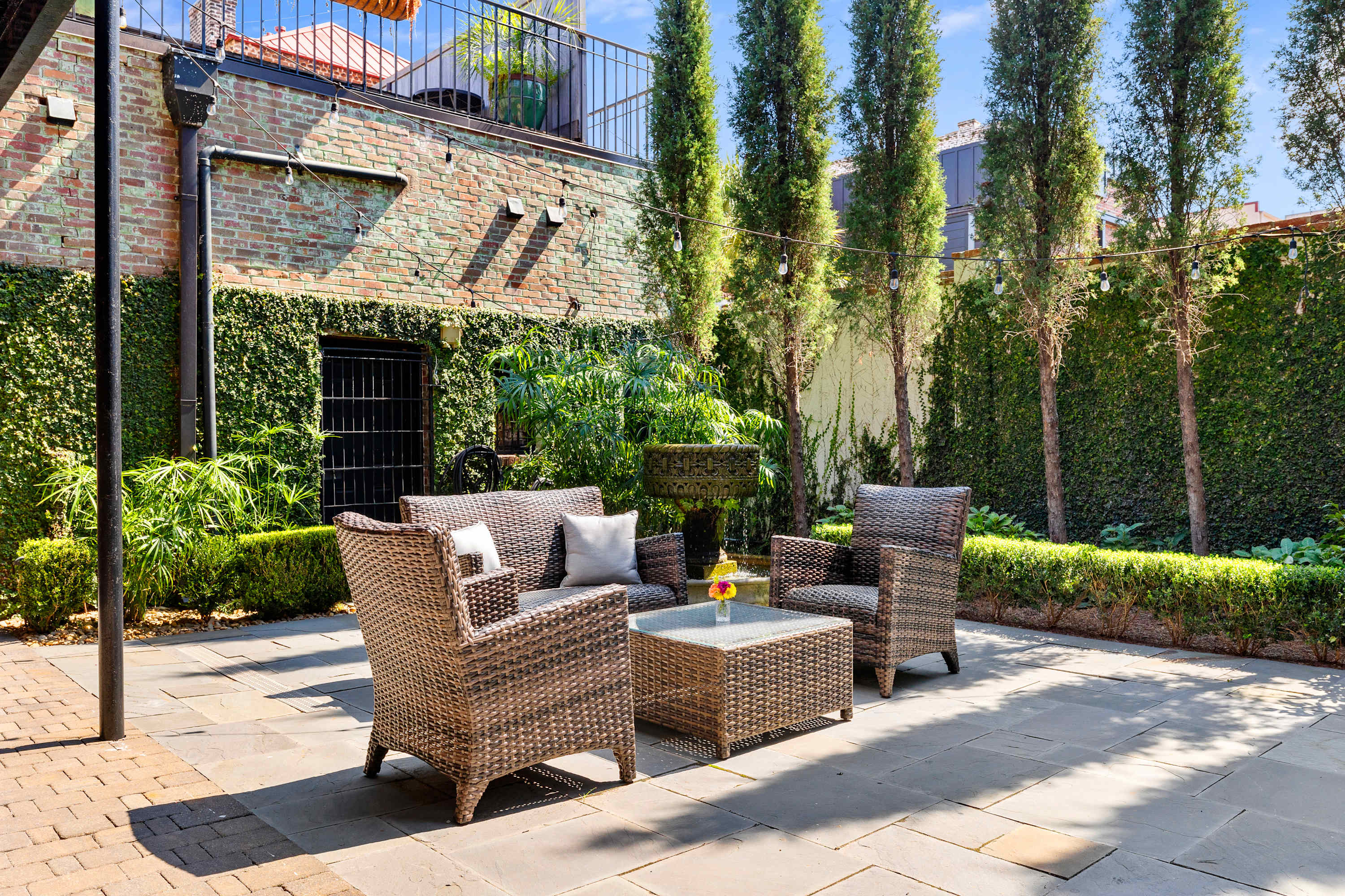 Beautiful shared Courtyard Area 