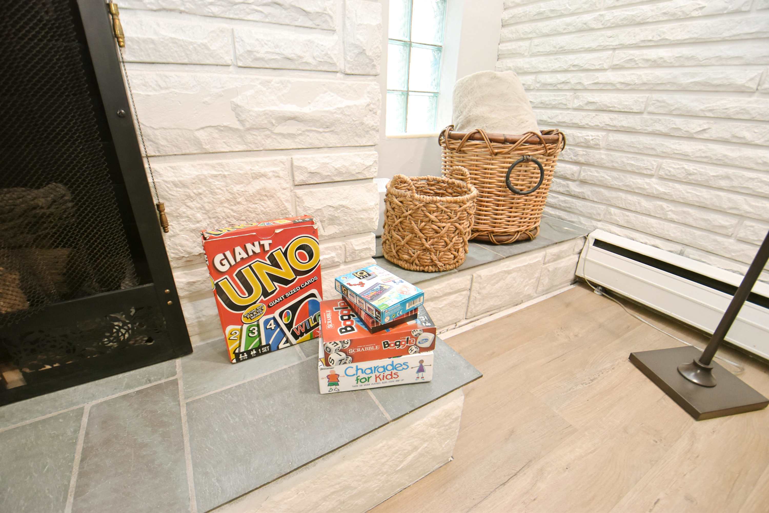 Mid Century Modern with modern touches, 10 min walk to Notre Dame! (1831) 4