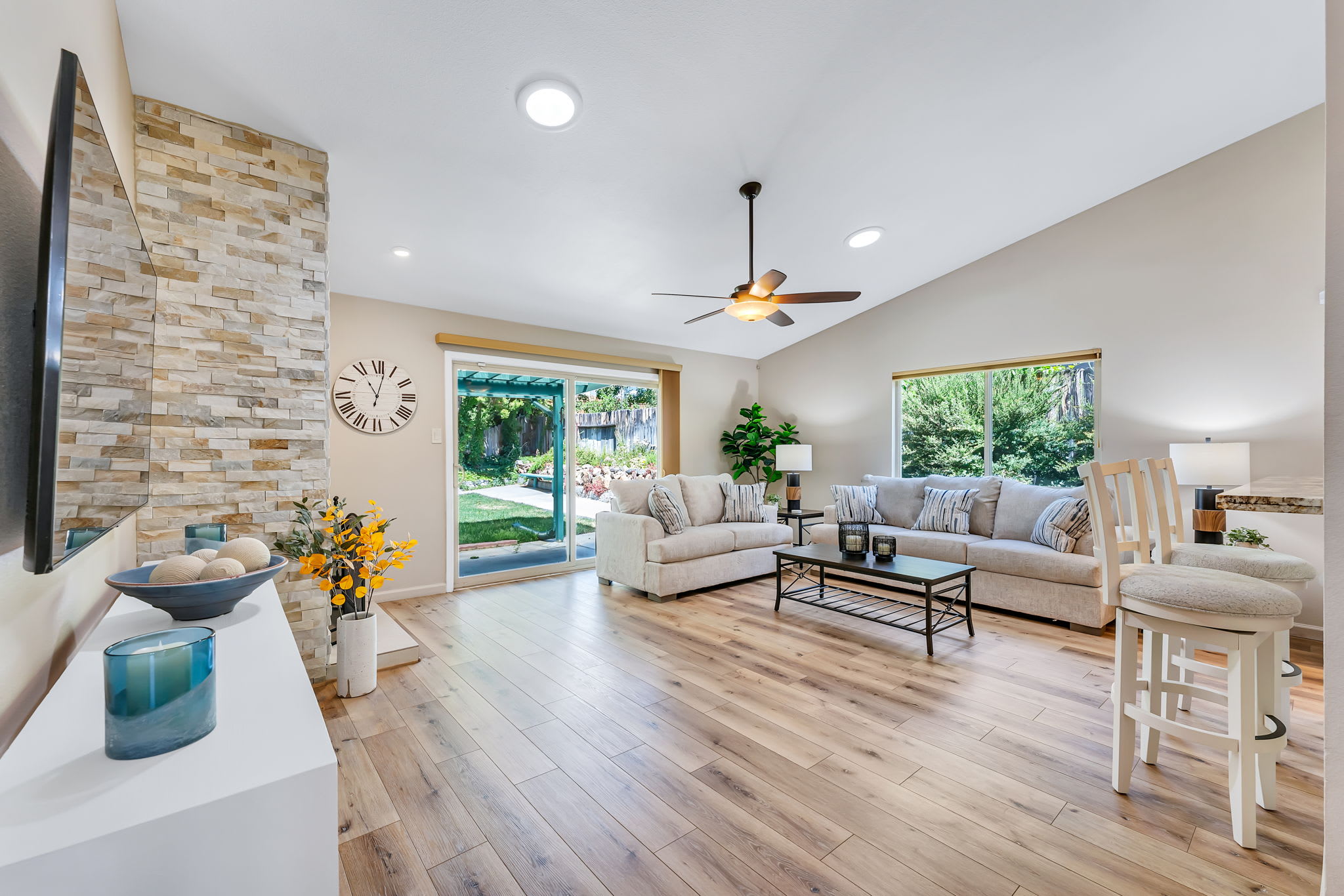 3-Bedroom/2Bath/Sleeps10/4TVs — Reno, NV — vacation rental