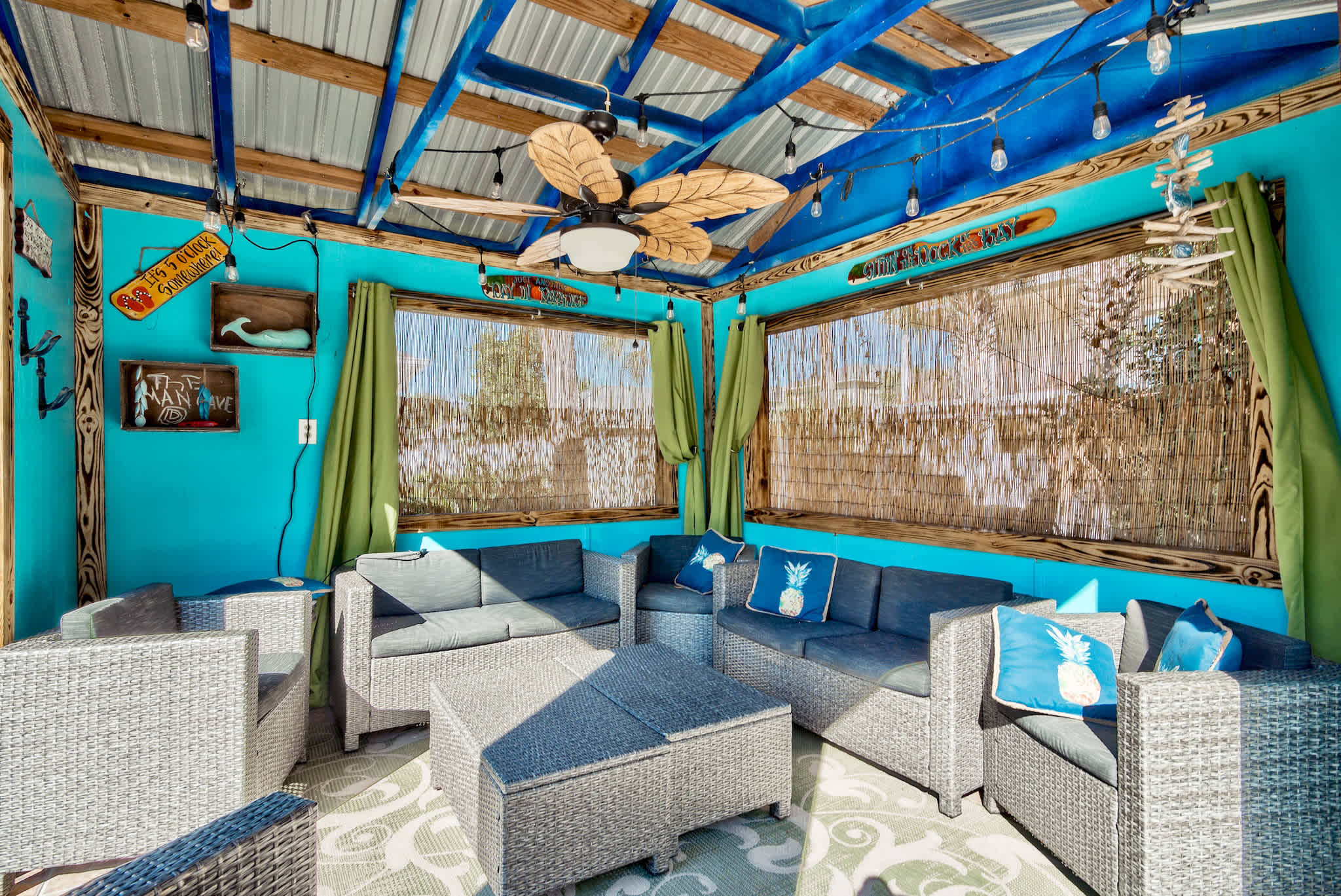 Beach Views, Heated Pool, Tiki Bar | Salty Skipper