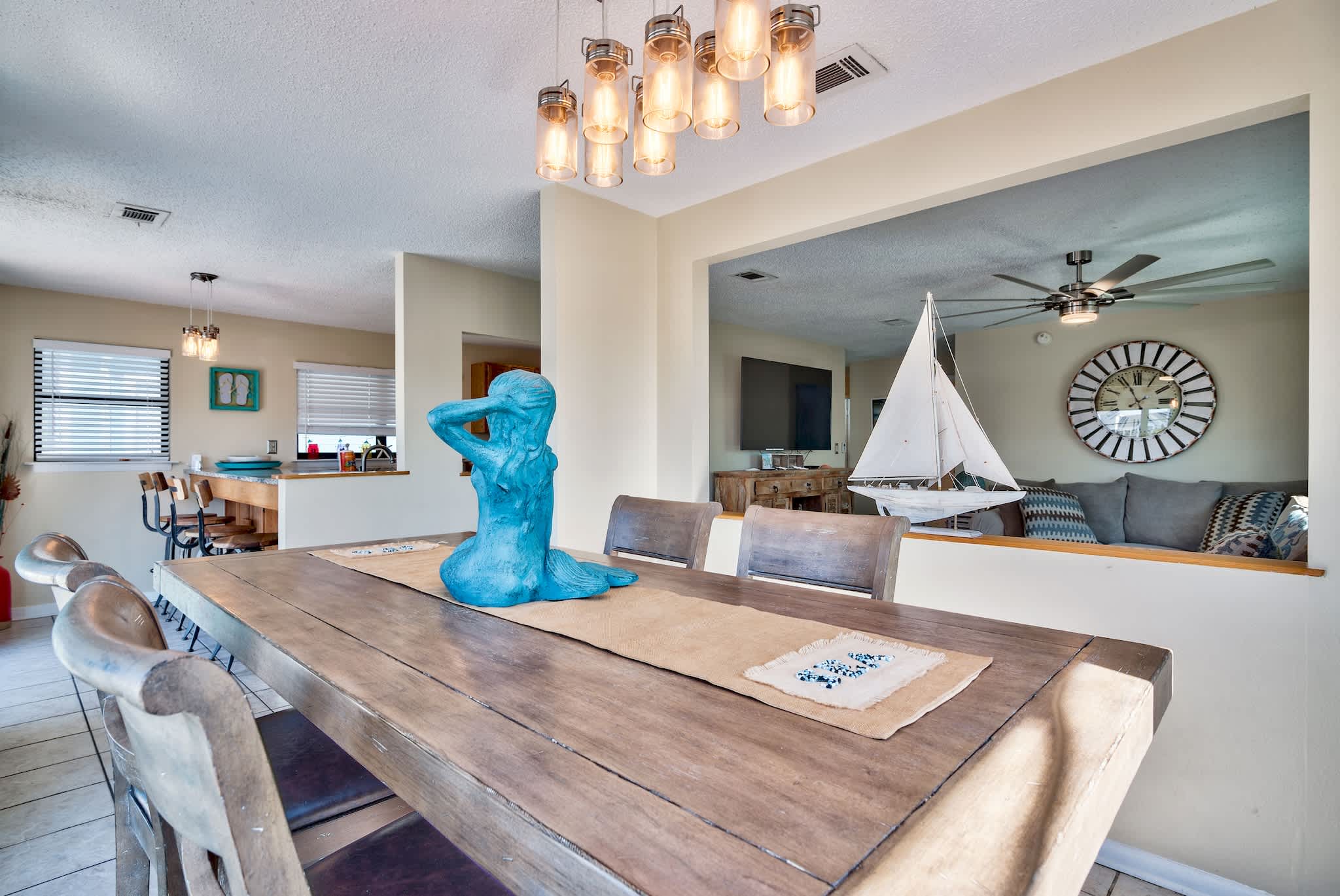 Beach Views, Heated Pool, Tiki Bar | Salty Skipper