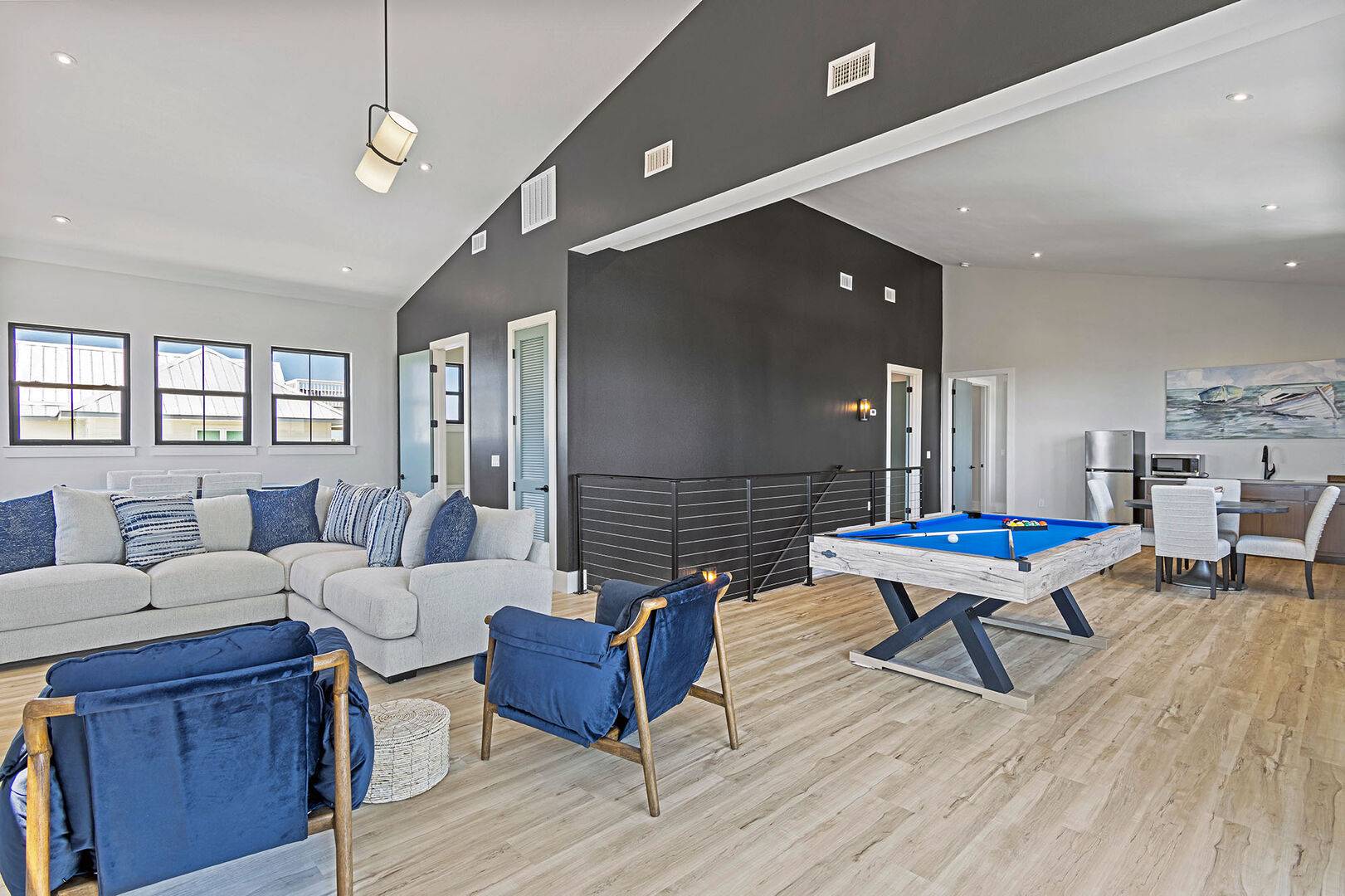 Golf, Pool & Hot Tub, Game Room | Emerald Palace