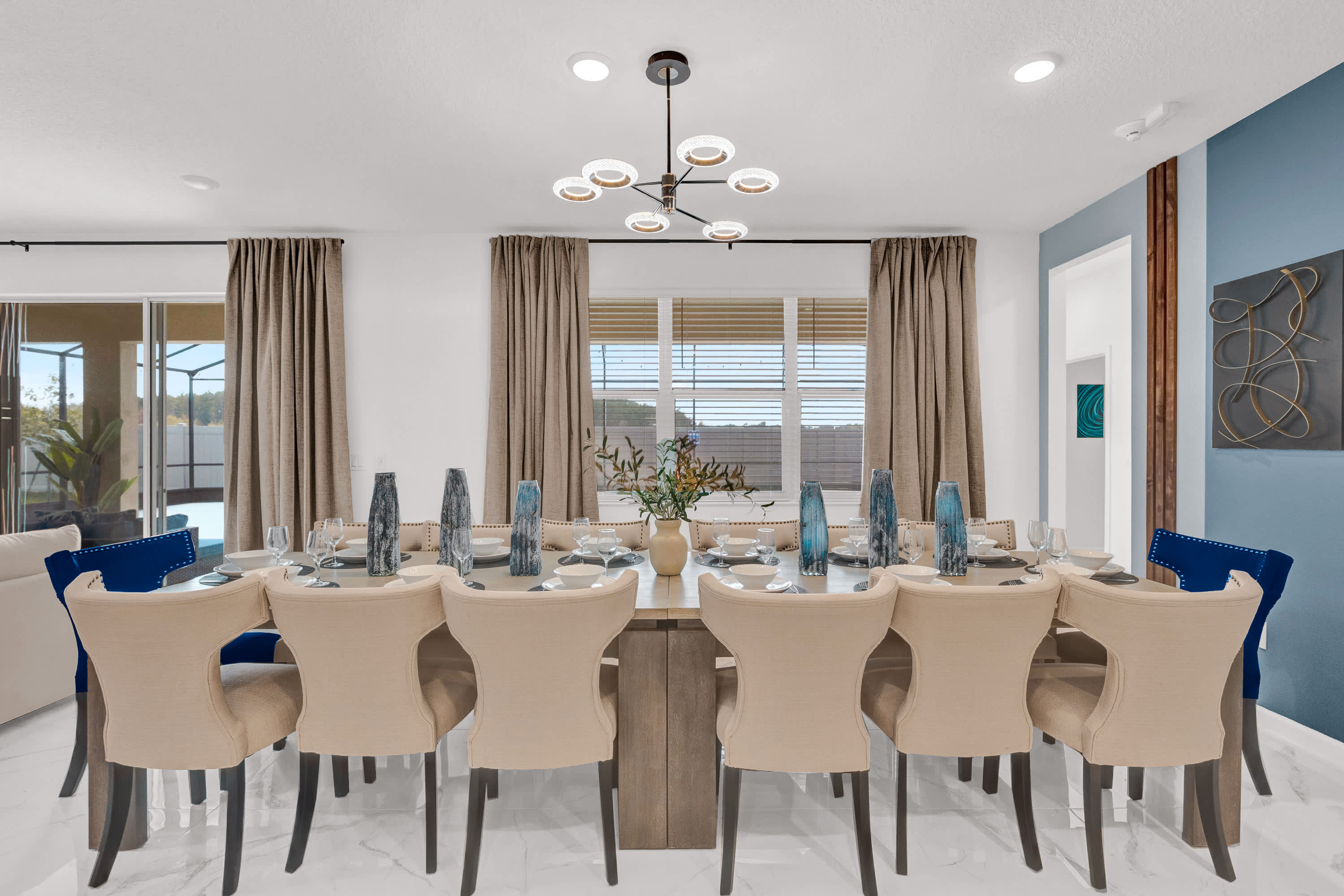 Full Dining Set for Serving Meals