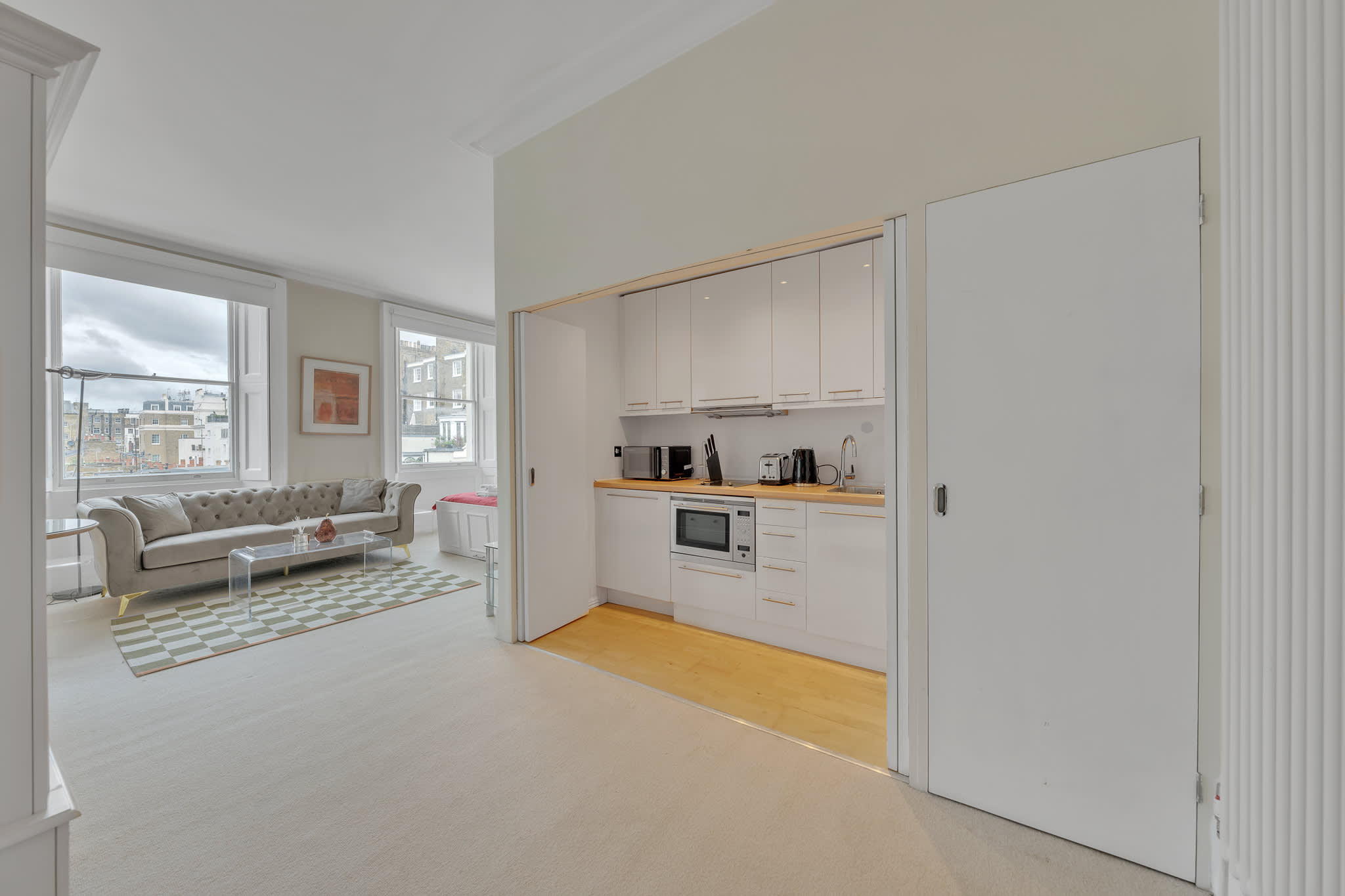 Bright Studio in Belgravia with views in Lyall Street SW1 - Property image 11 - VivreStays