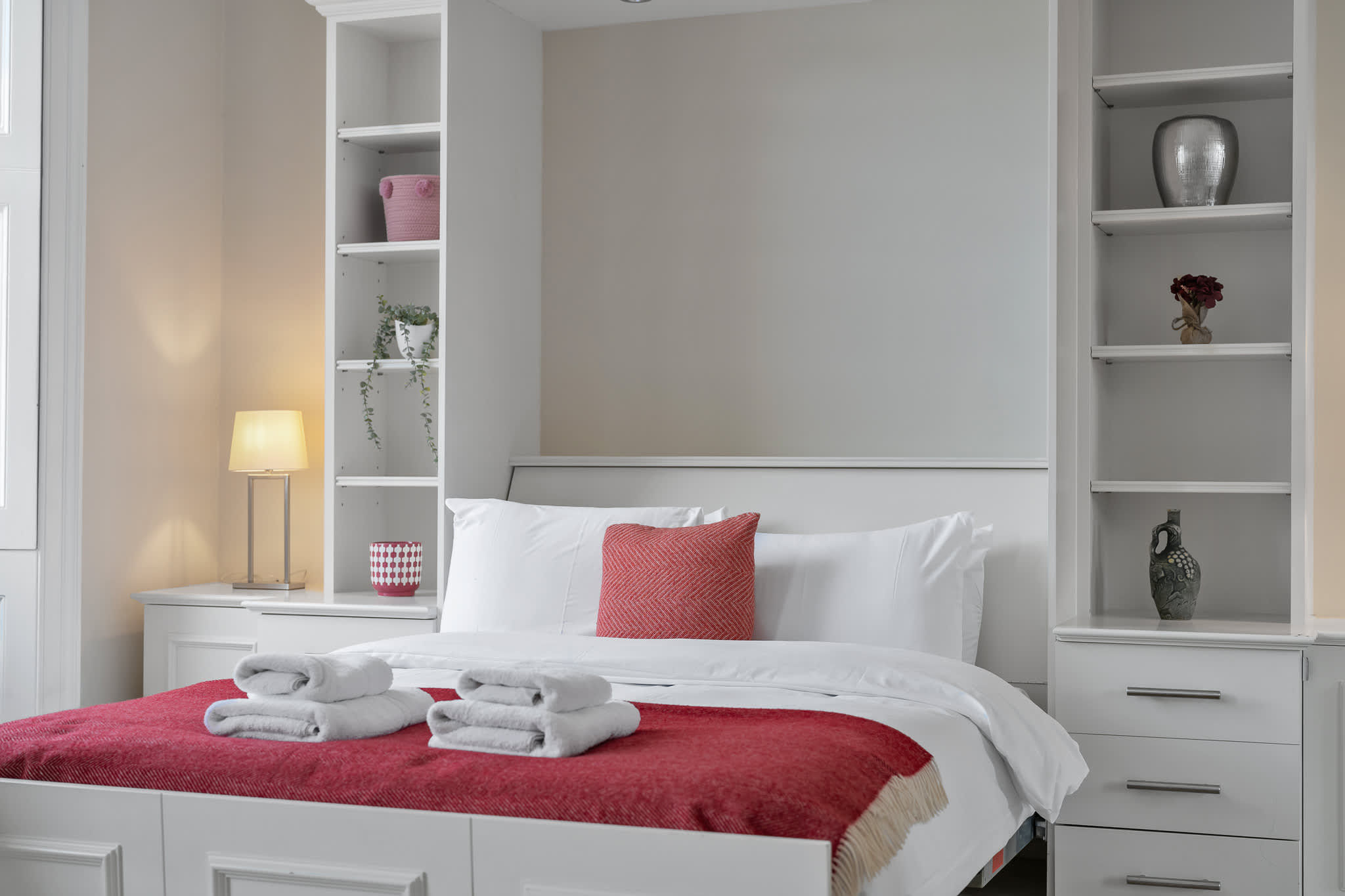 Bright Studio in Belgravia with views in Lyall Street SW1 - Property image 17 - VivreStays