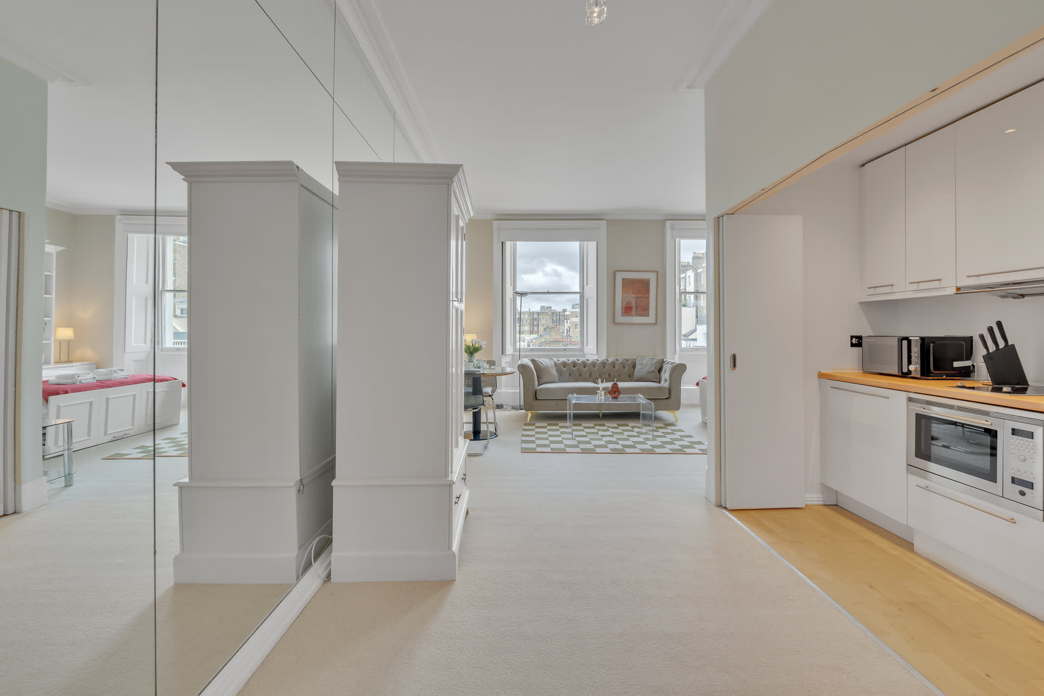 Bright Studio in Belgravia with views in Lyall Street SW1 - Property image 10 - VivreStays