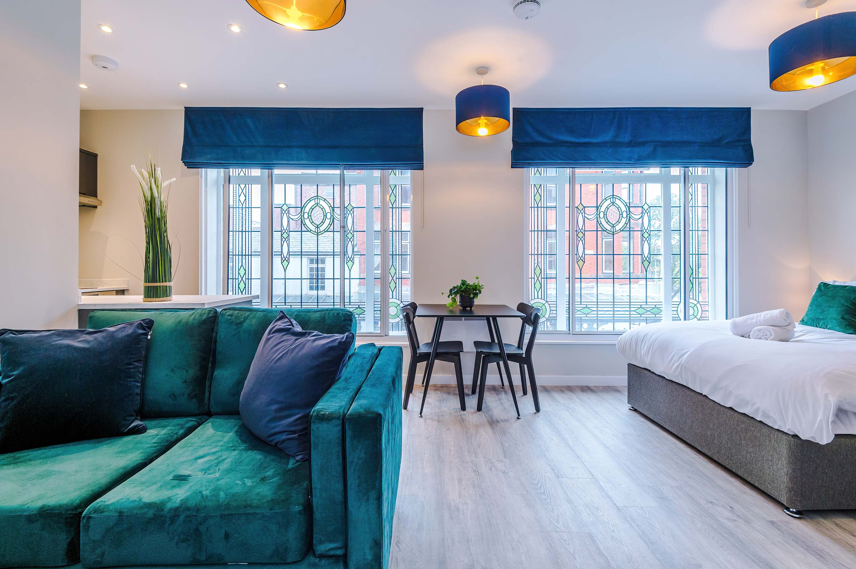 Bright & Spacious Studio | Elysée Suites Southport - Picture 16