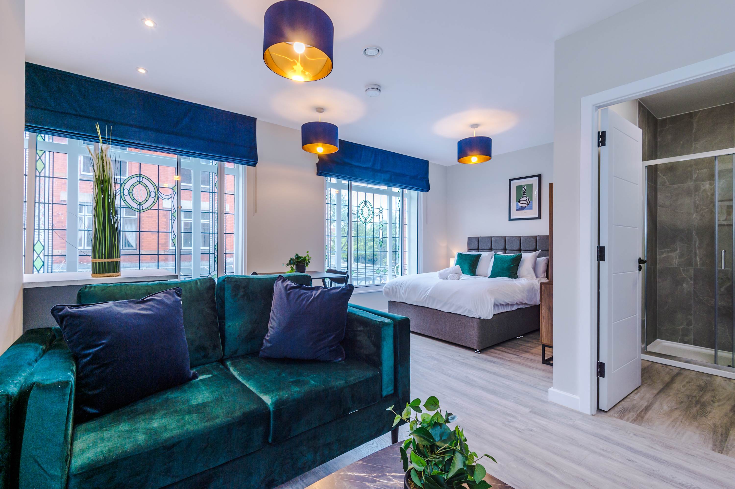 Bright & Spacious Studio | Elysée Suites Southport - Picture 8